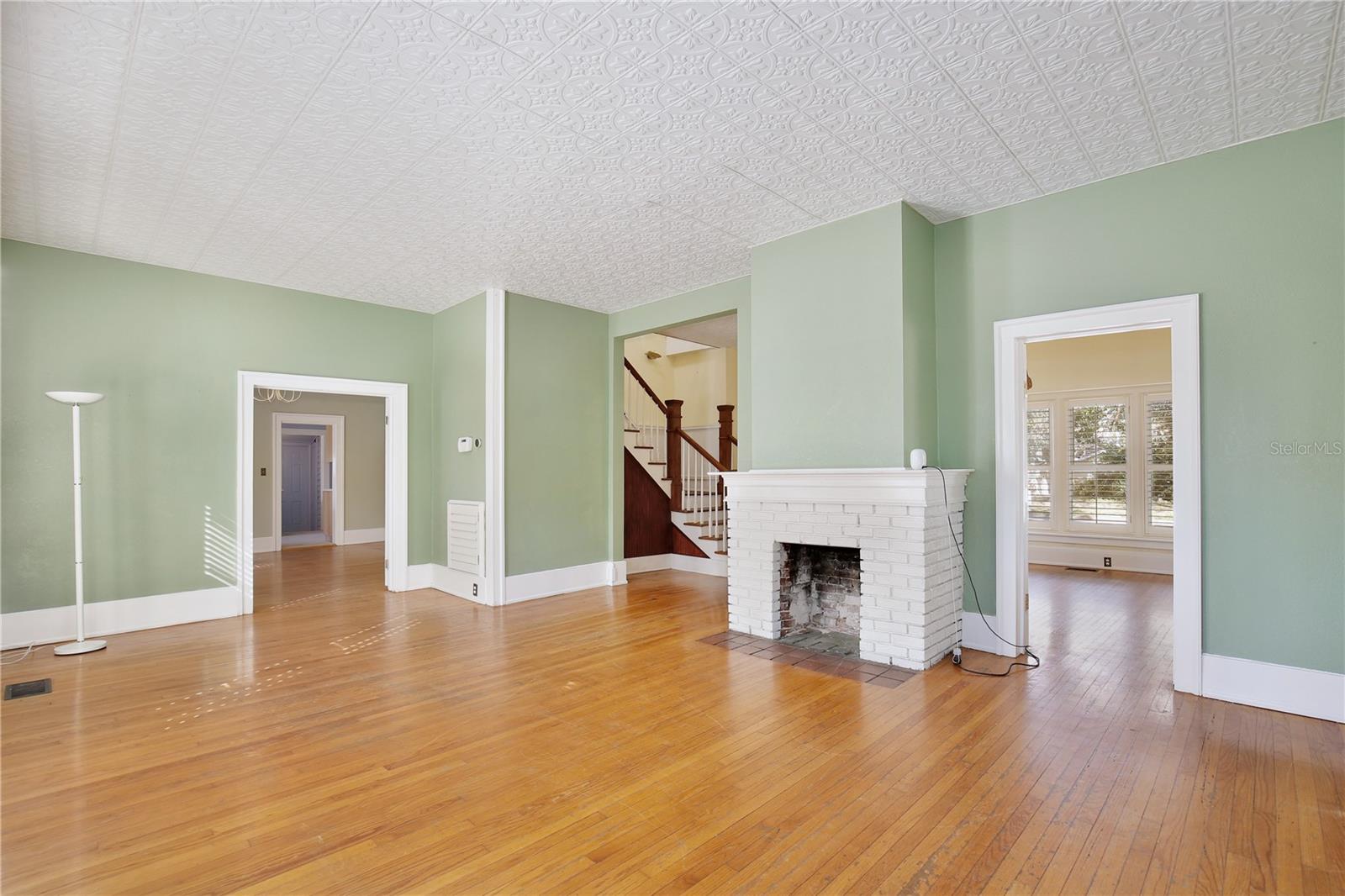 PINE HGTS - Residential