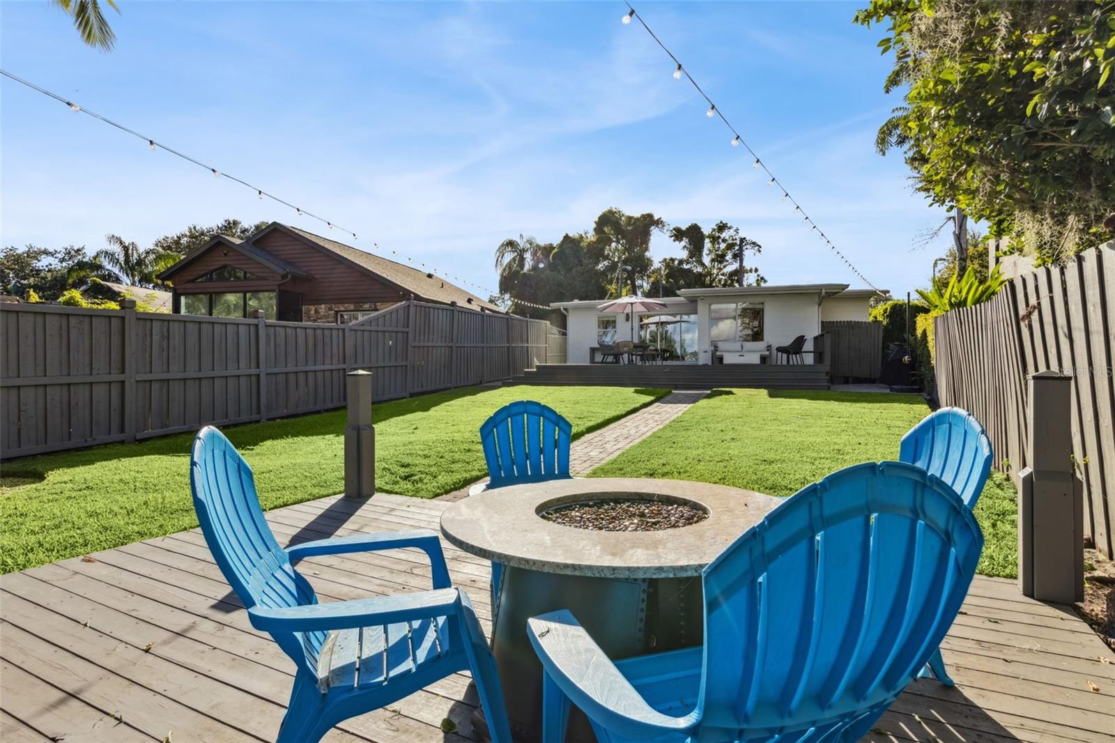 KILLARNEY CIRCLE - Residential