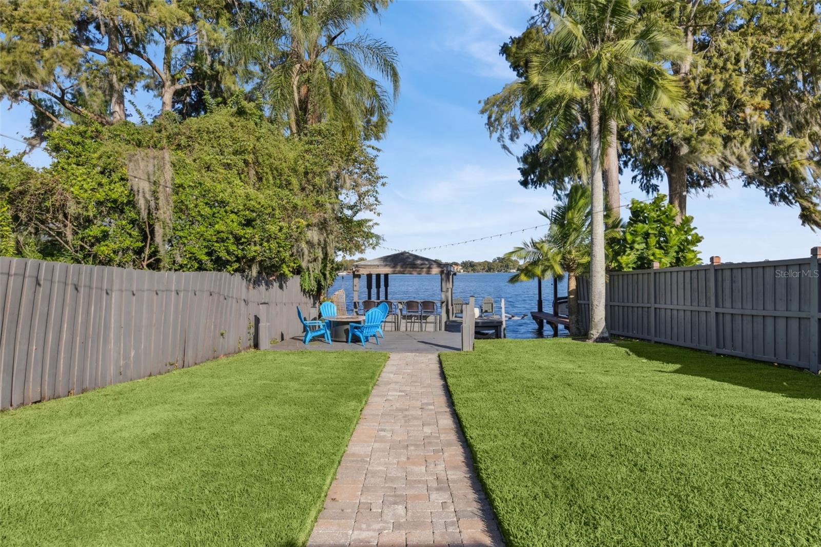 KILLARNEY CIRCLE - Residential