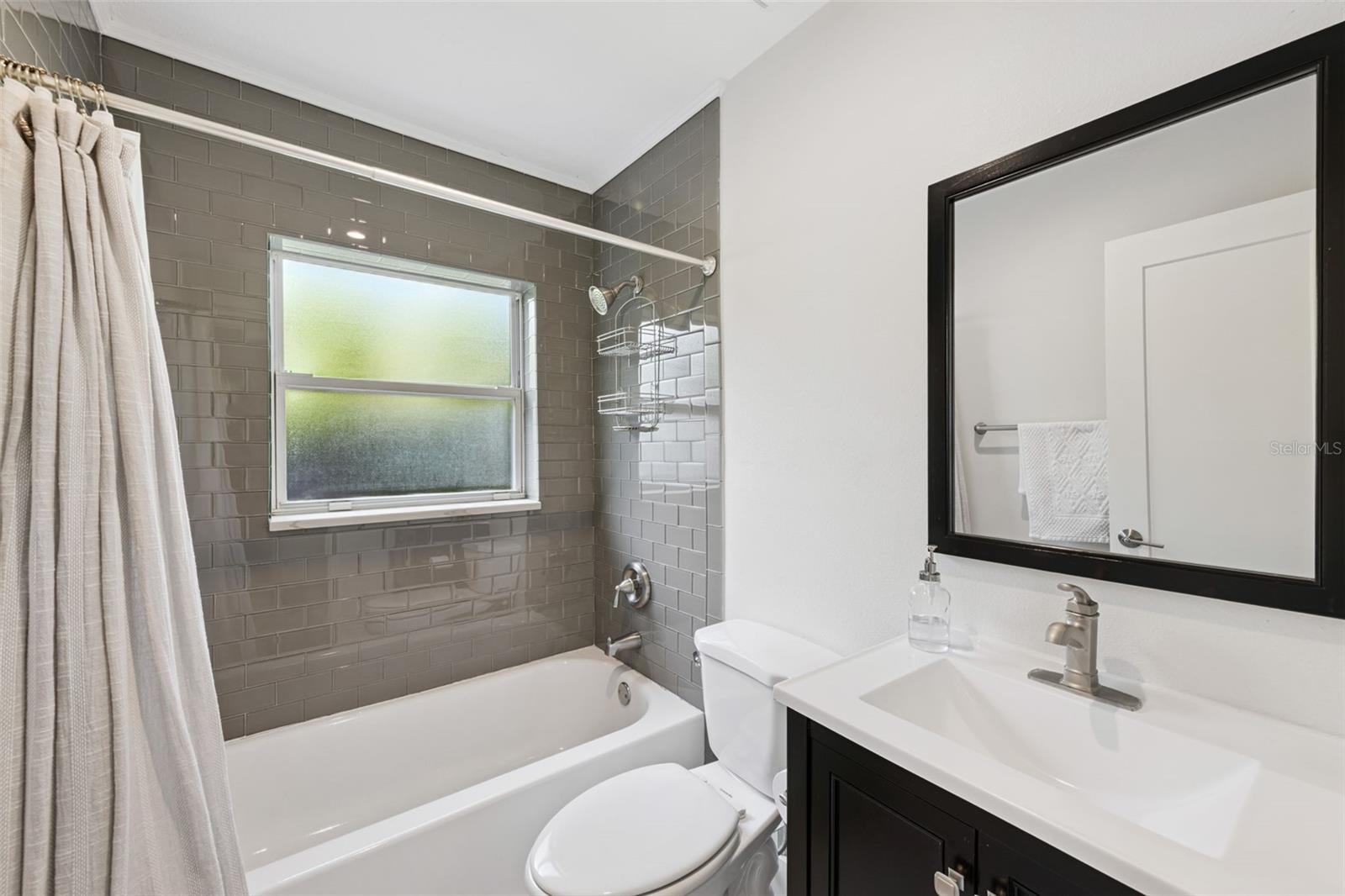 KILLARNEY CIRCLE - Residential