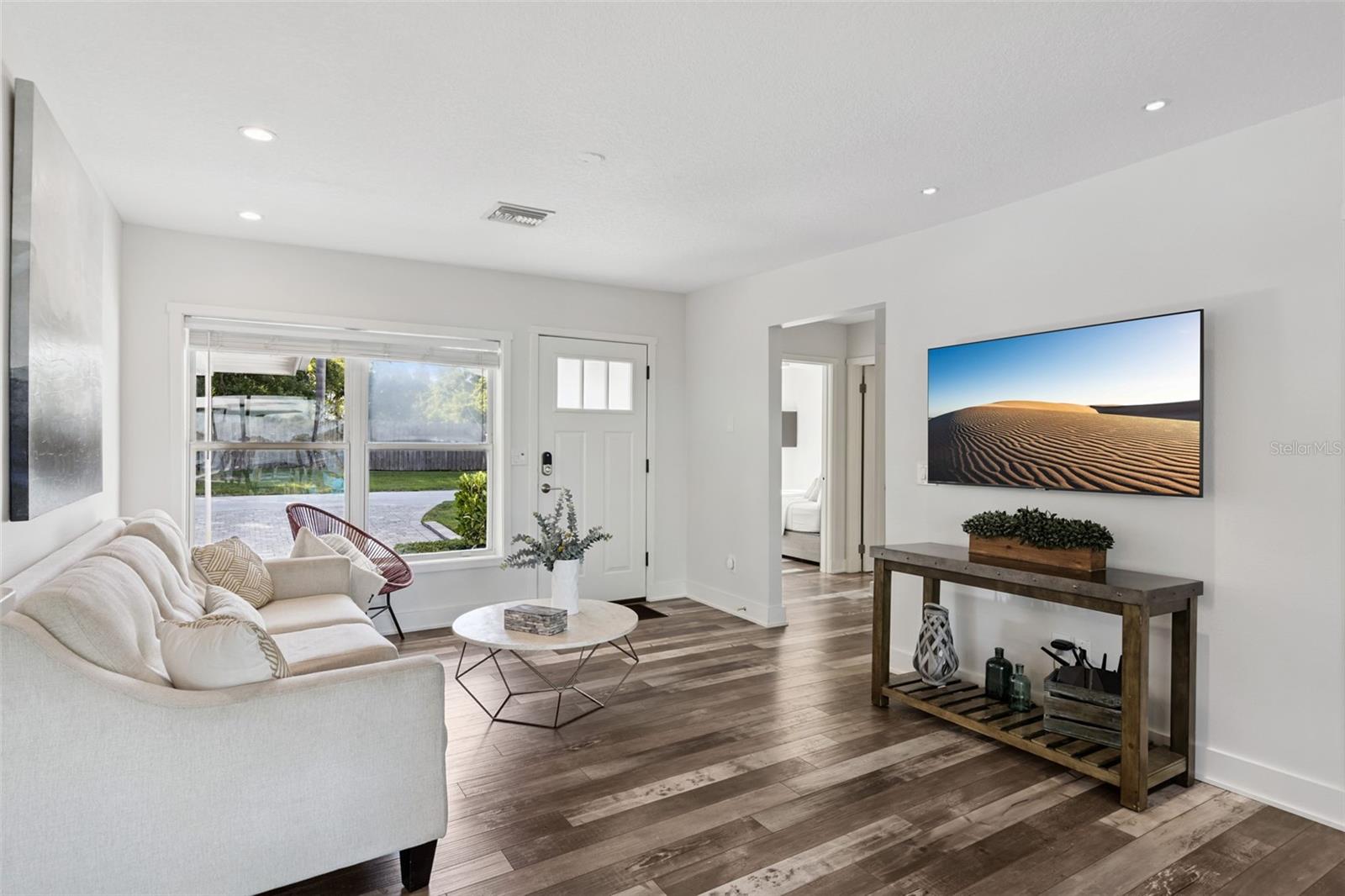 KILLARNEY CIRCLE - Residential