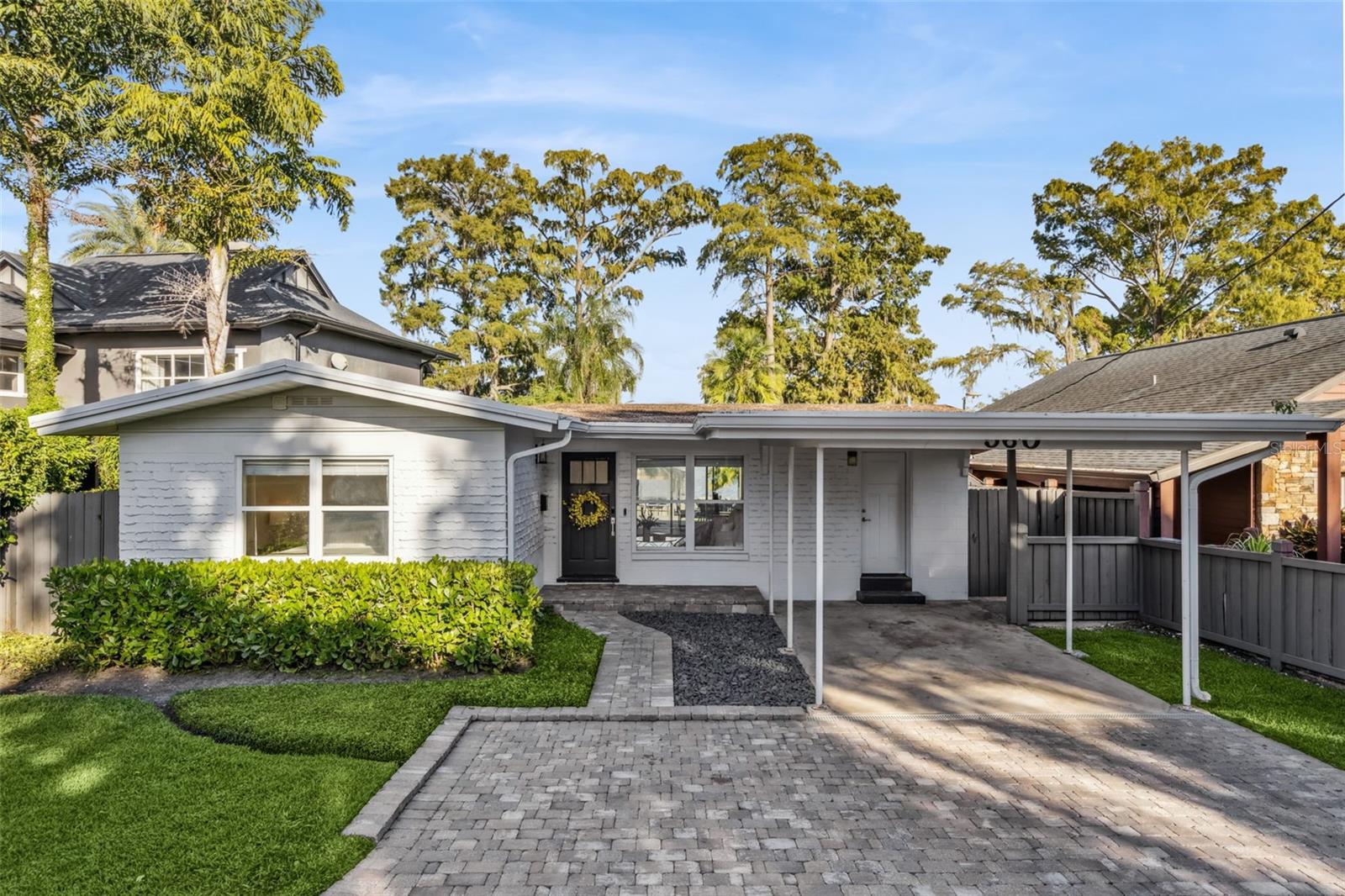 KILLARNEY CIRCLE - Residential