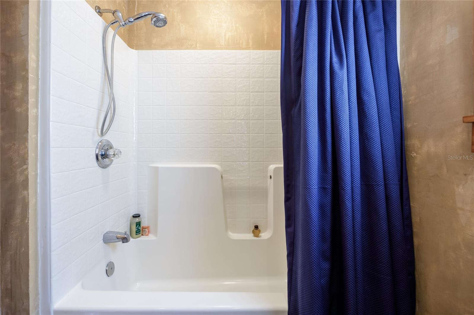 STAR LAKE FOREST - Residential