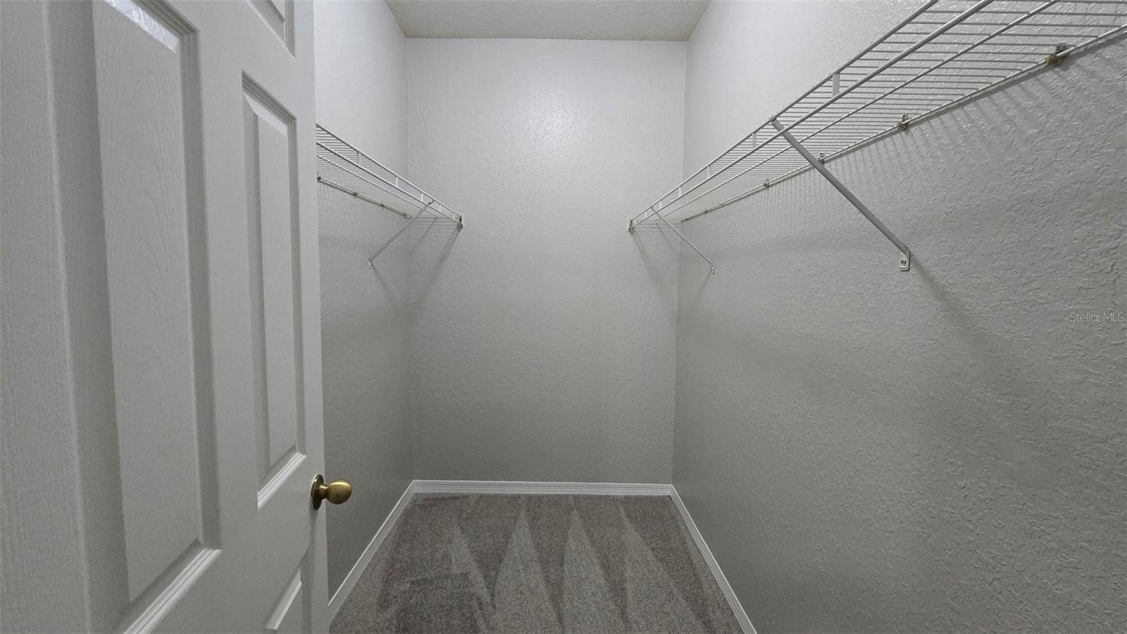 CRESCENT PLACE AT LAKE LOTUS CONDO - Residential Lease