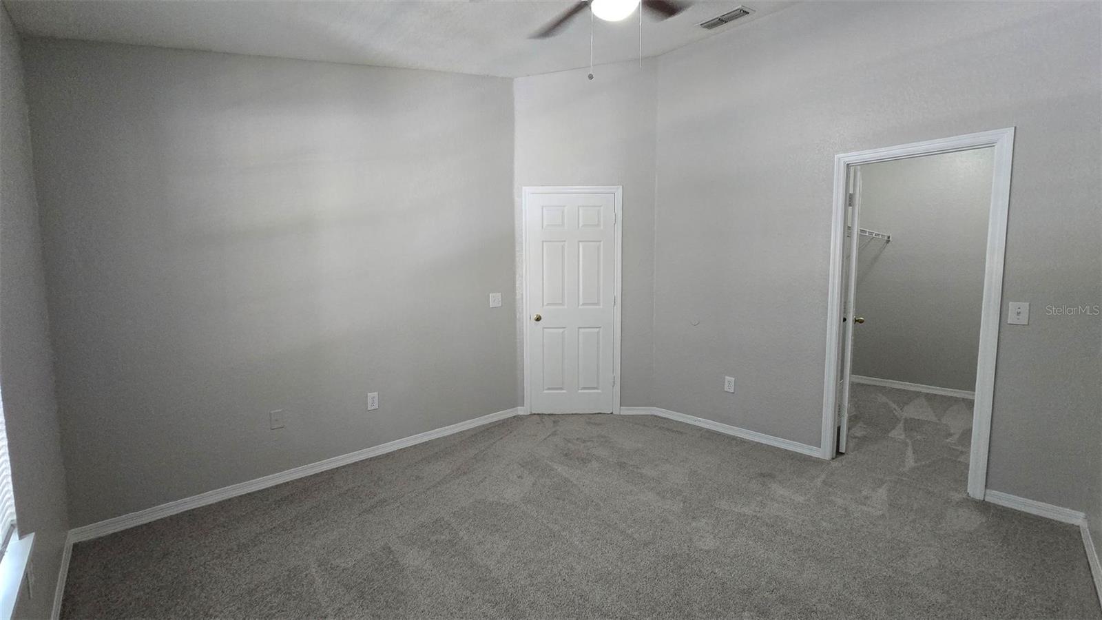 CRESCENT PLACE AT LAKE LOTUS CONDO - Residential Lease