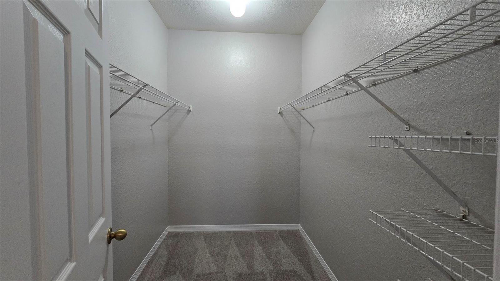 CRESCENT PLACE AT LAKE LOTUS CONDO - Residential Lease