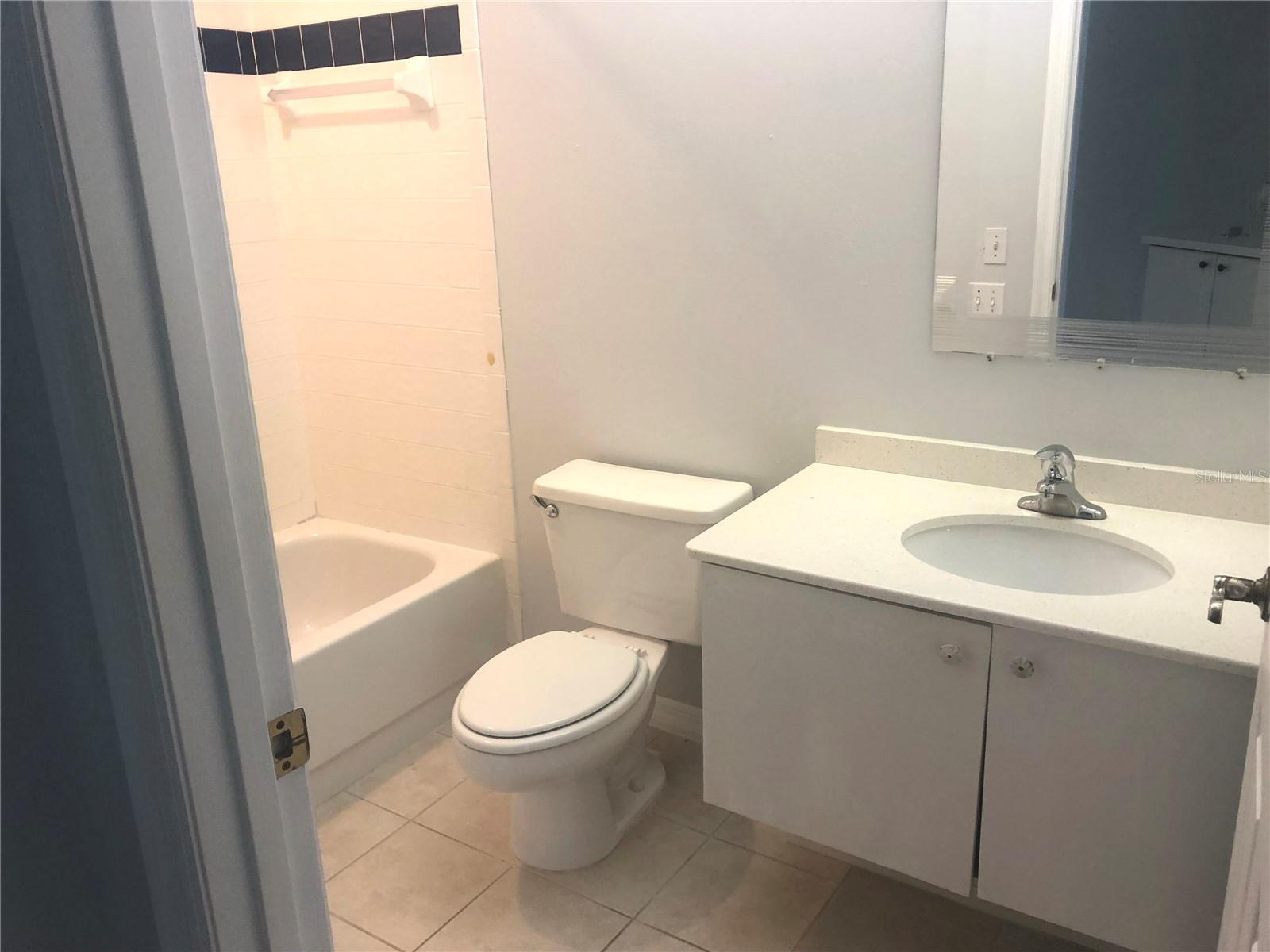 OAKBROOKE II AT RIVER CLUB NORTH - Residential Lease