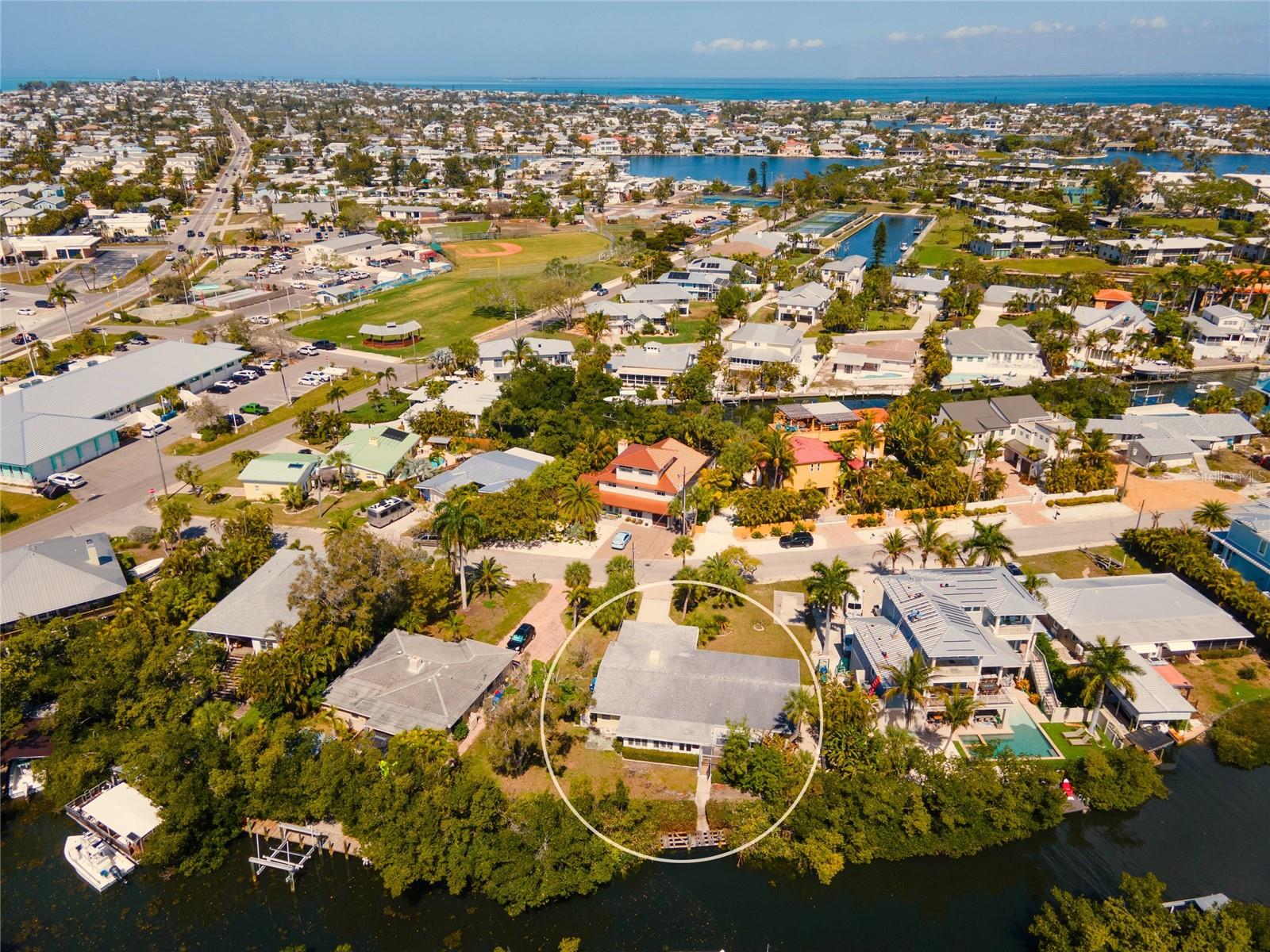 HOLMES BEACH 14TH UNIT - Residential