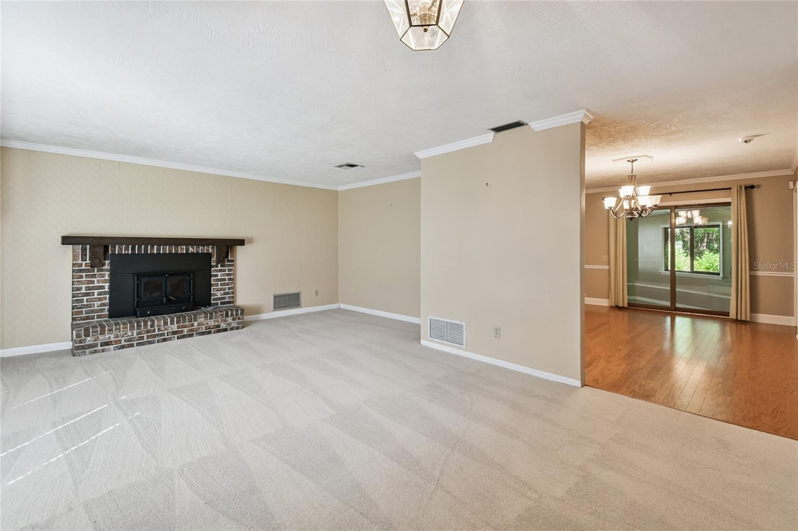 CLARK N 01/2 LT 04 02 18 30 - Residential