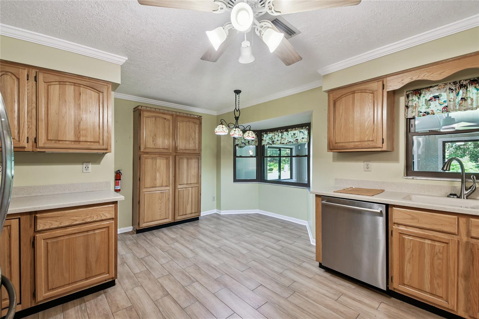 CLARK N 01/2 LT 04 02 18 30 - Residential