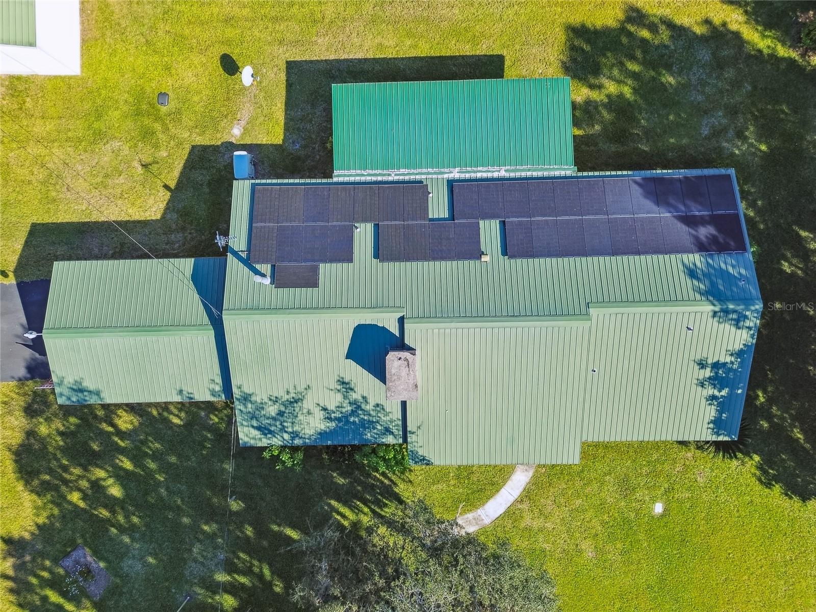 CLARK N 01/2 LT 04 02 18 30 - Residential