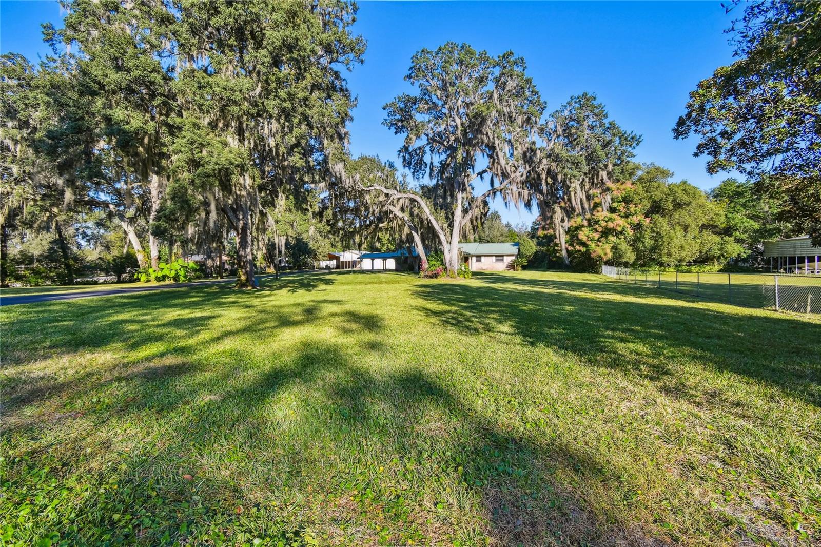 CLARK N 01/2 LT 04 02 18 30 - Residential