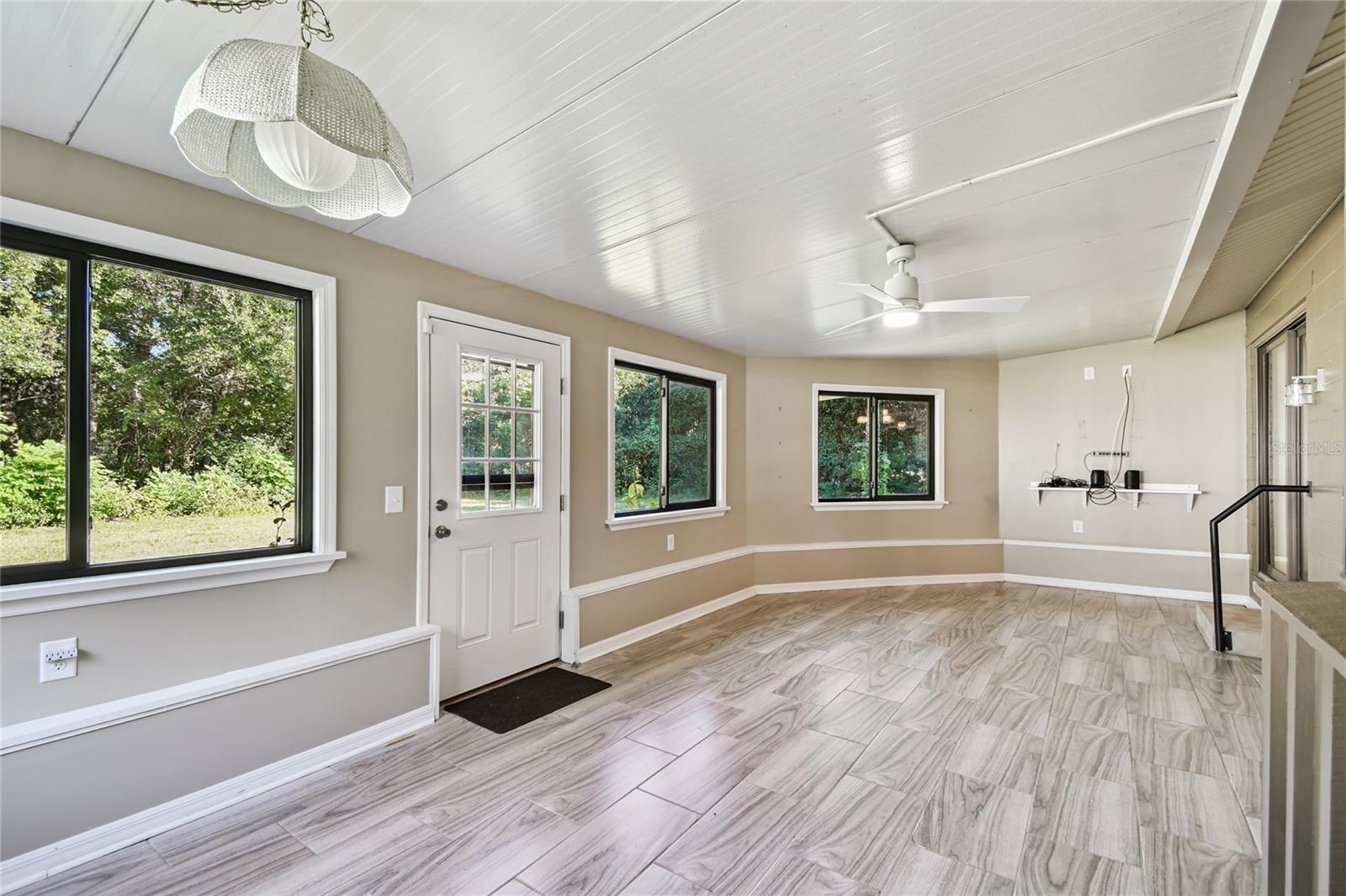 CLARK N 01/2 LT 04 02 18 30 - Residential