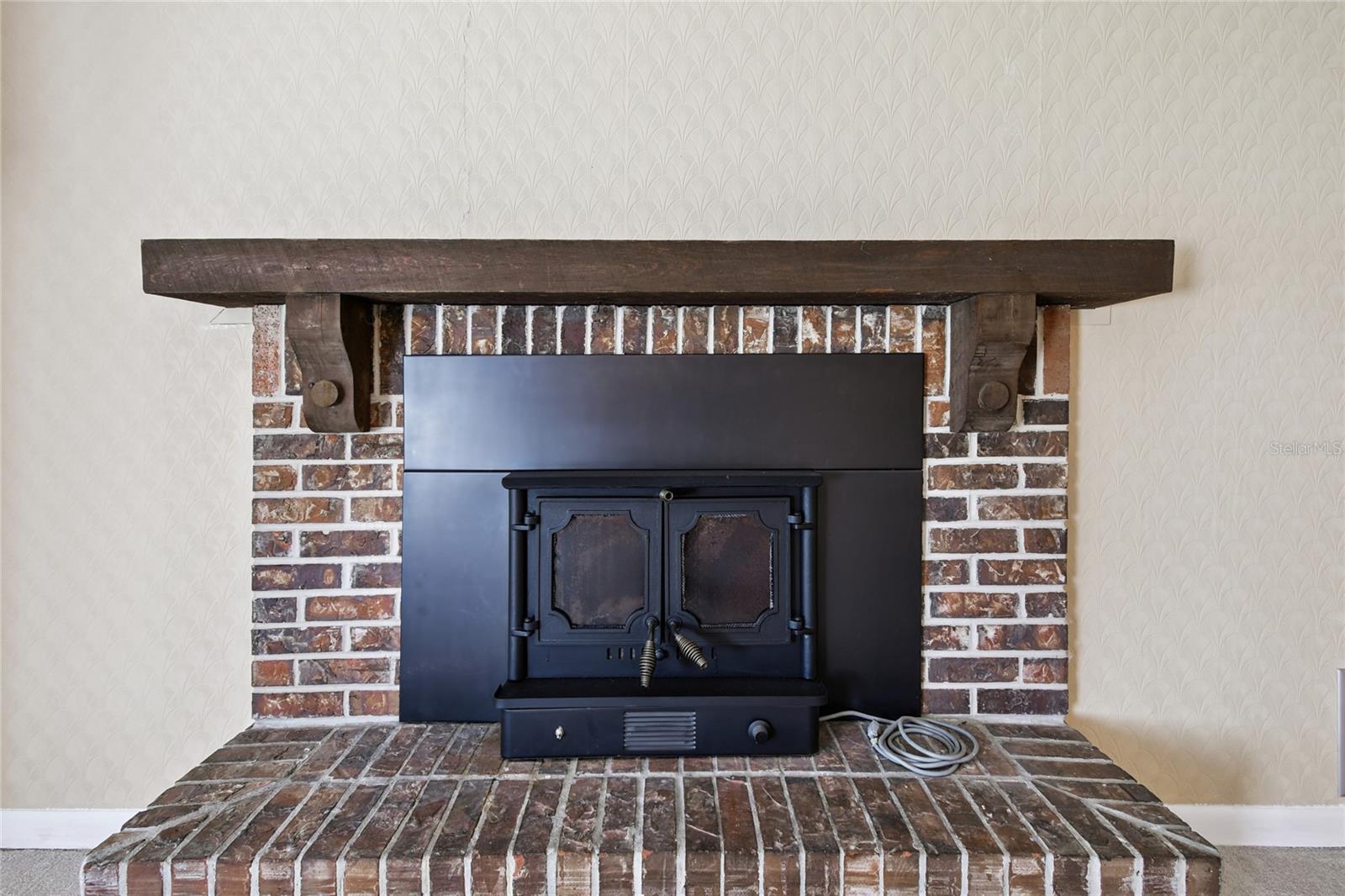 CLARK N 01/2 LT 04 02 18 30 - Residential