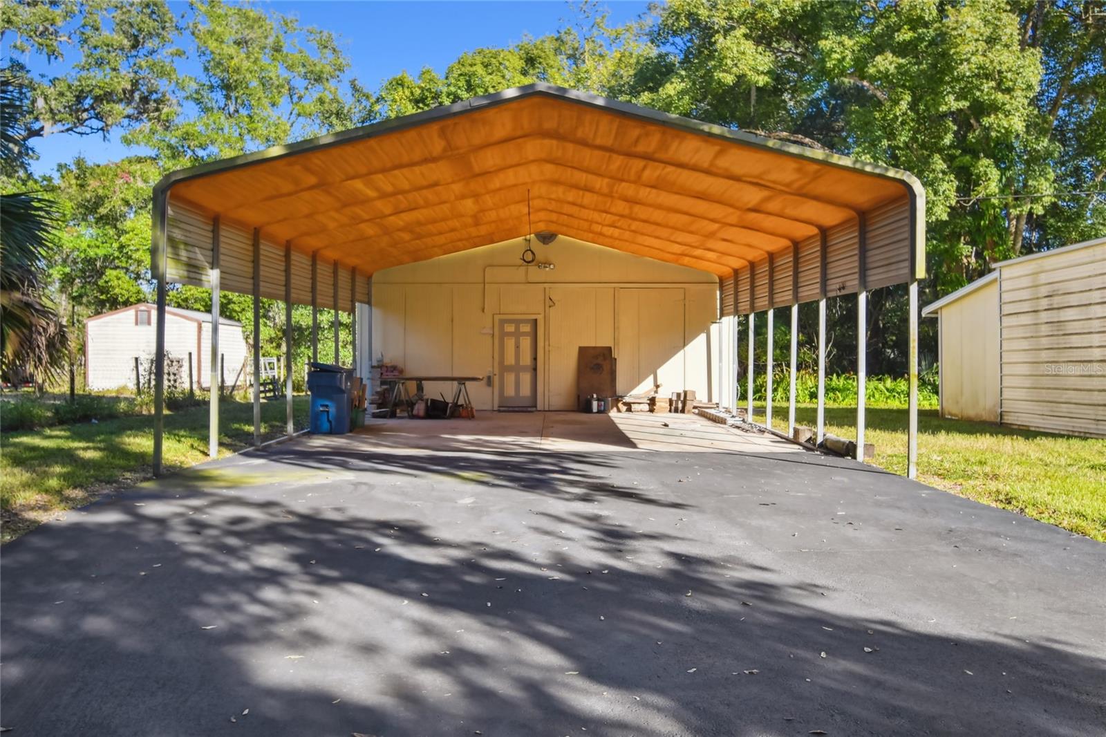 CLARK N 01/2 LT 04 02 18 30 - Residential