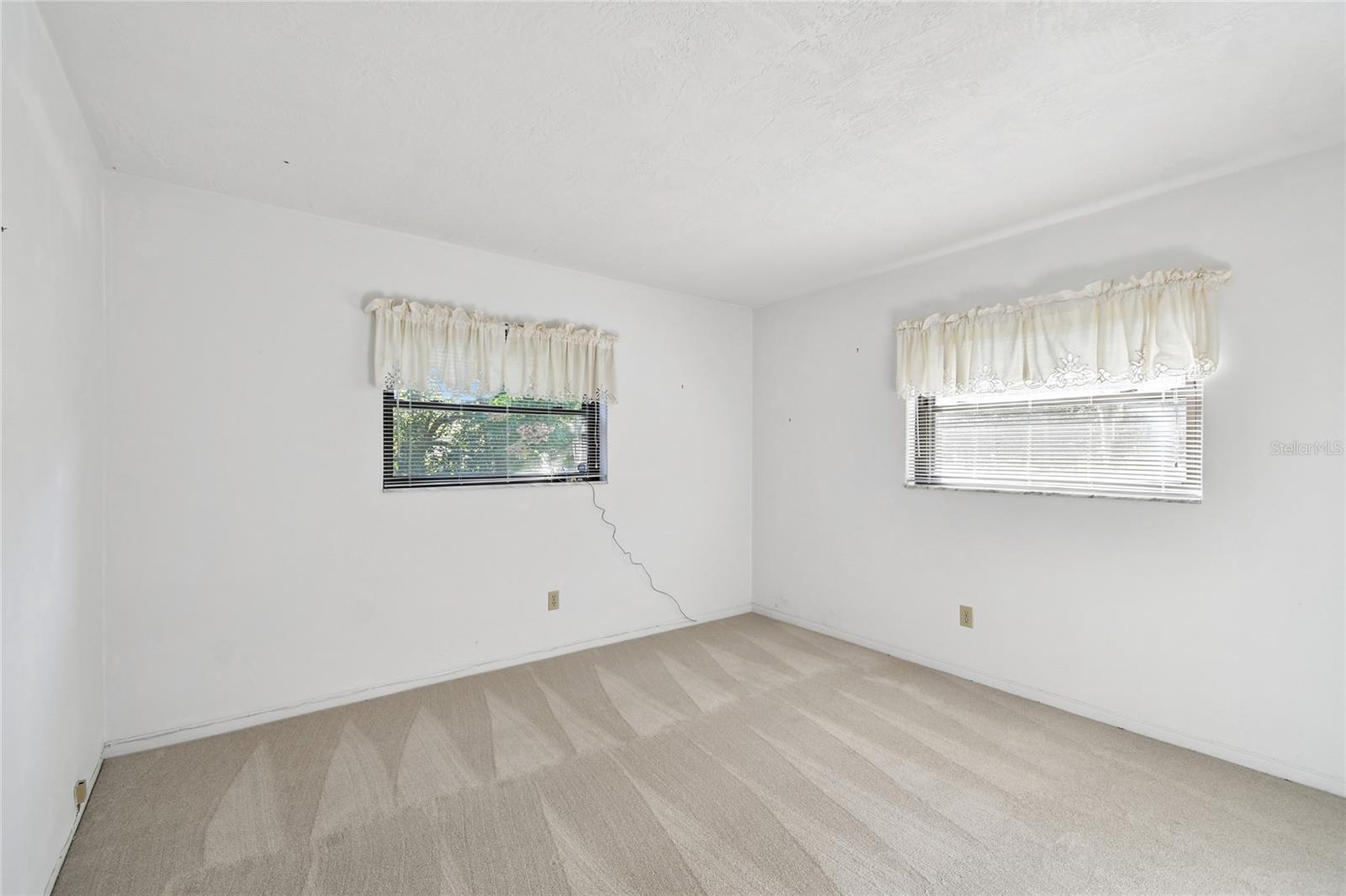 CLARK N 01/2 LT 04 02 18 30 - Residential