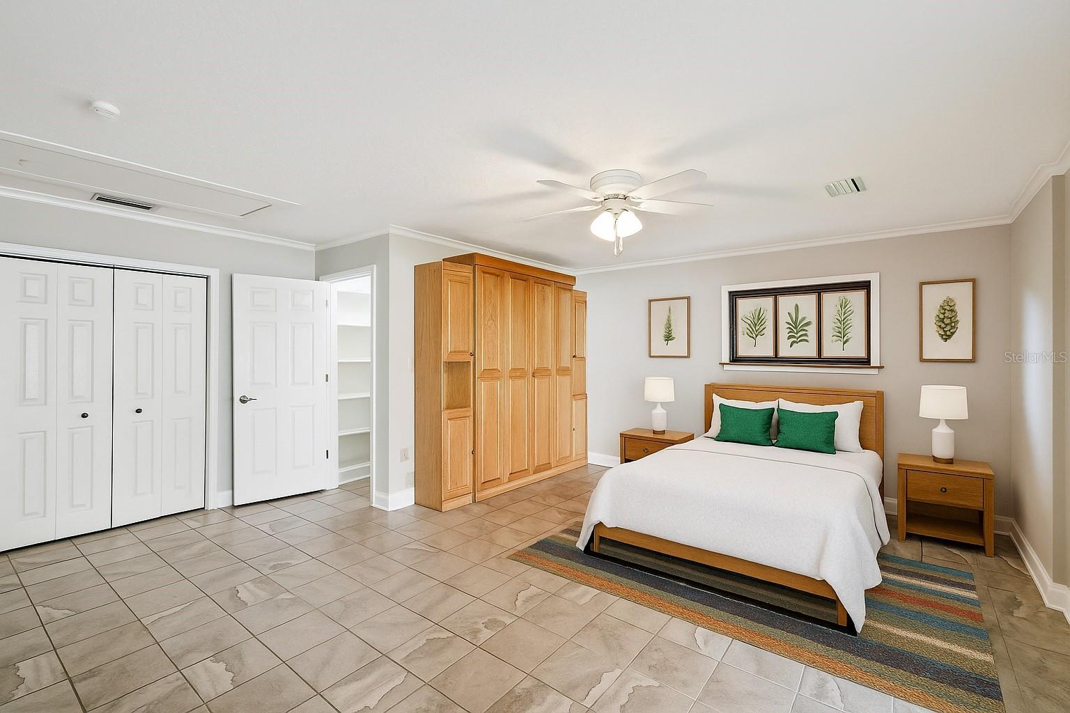 CLARK N 01/2 LT 04 02 18 30 - Residential