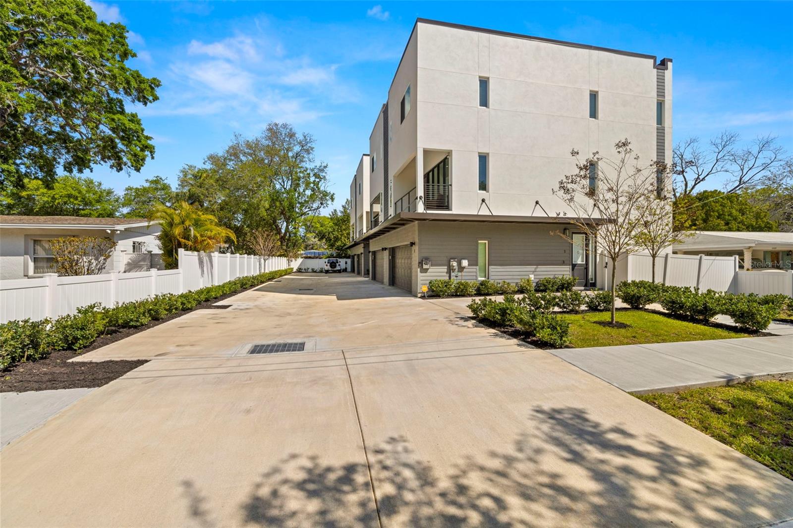 4311 W FIG STREET 1