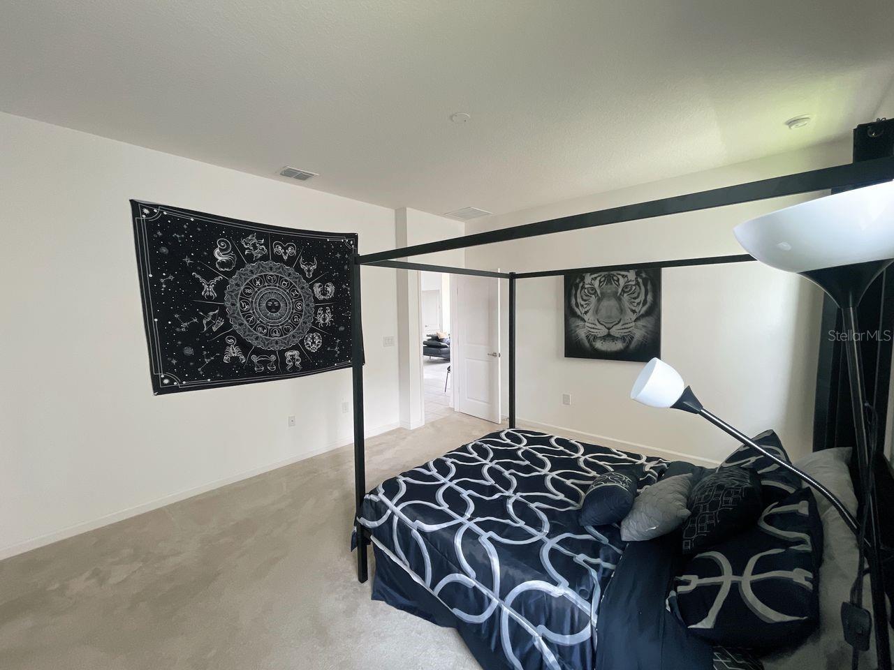 TRINITY RDG - Residential Lease