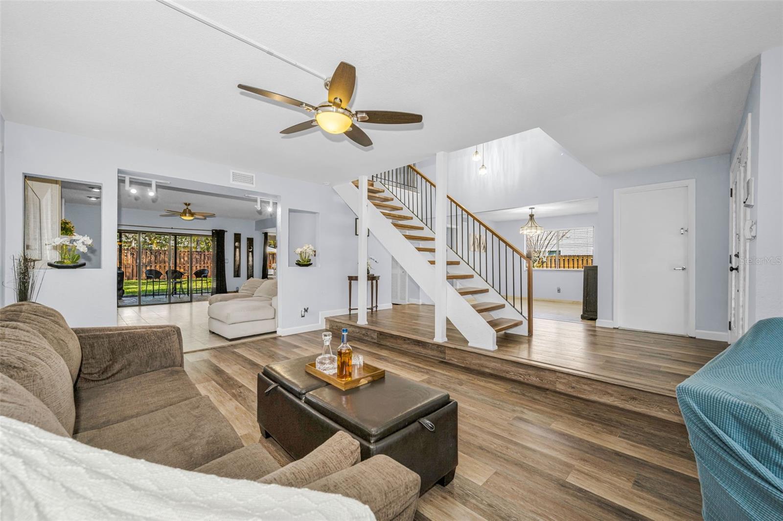 ROSETREE COURT - Residential