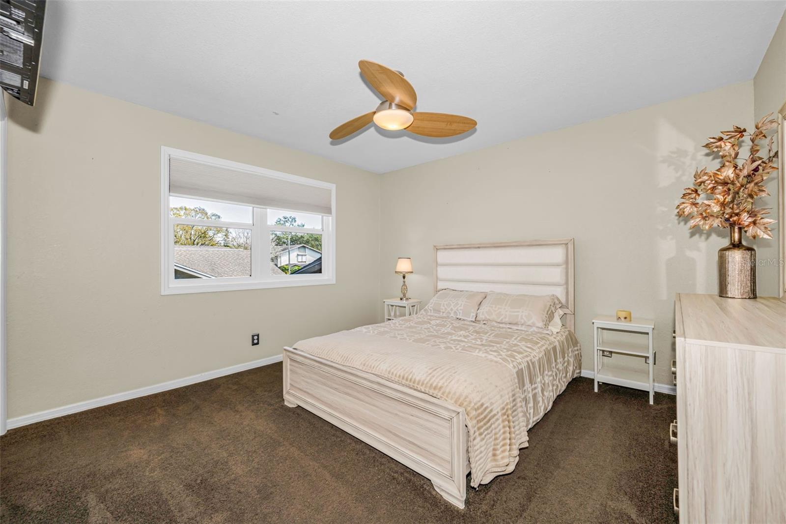 ROSETREE COURT - Residential