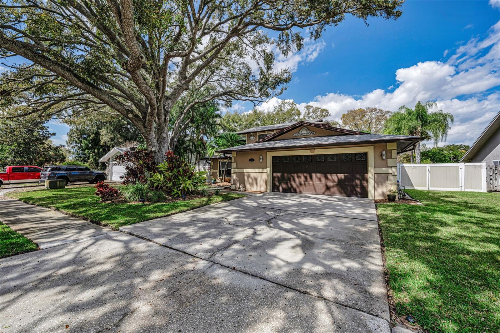 ROSETREE COURT - Residential