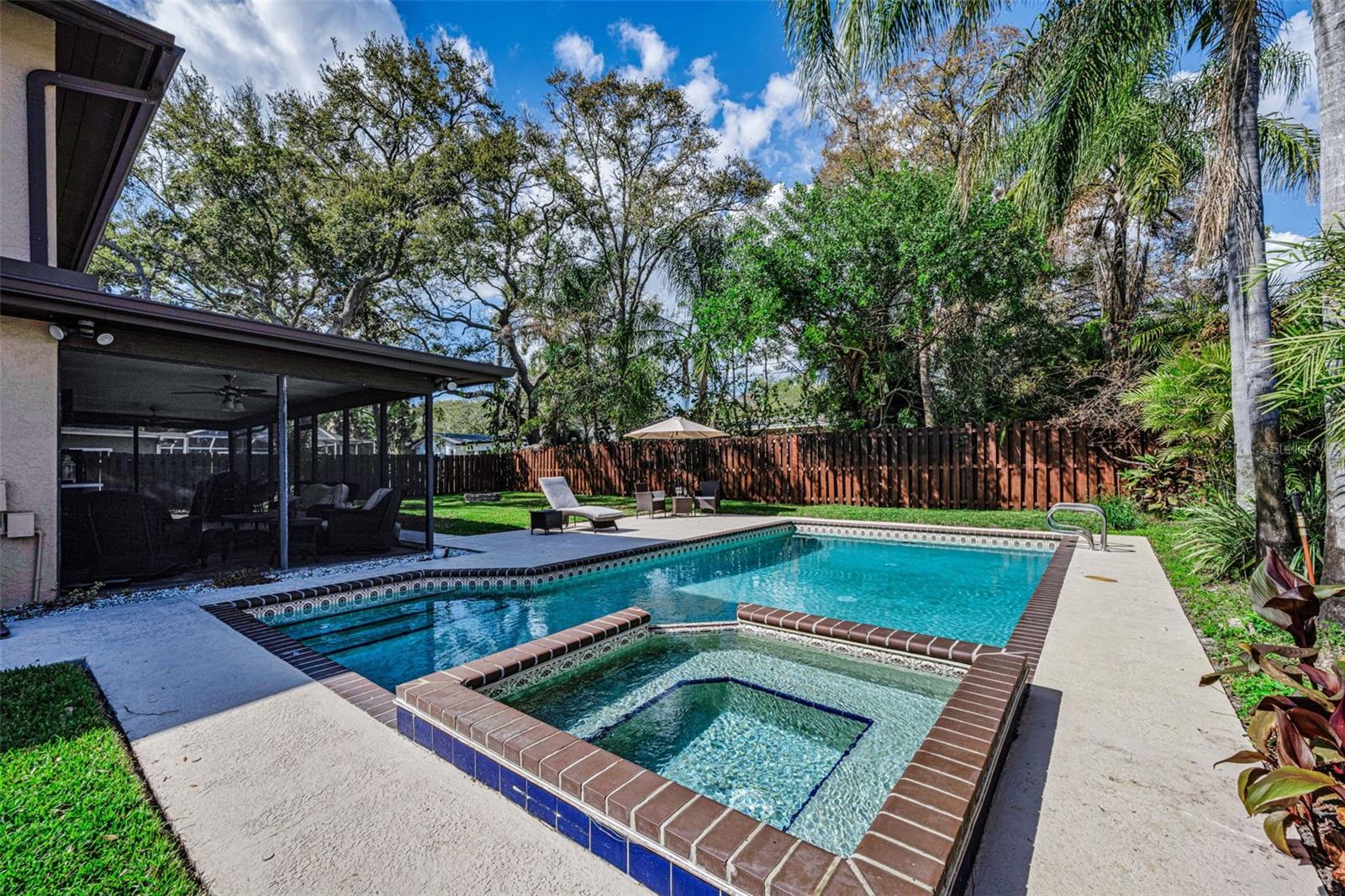 ROSETREE COURT - Residential