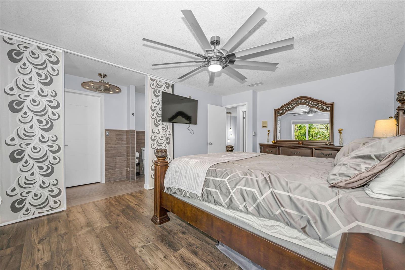 ROSETREE COURT - Residential