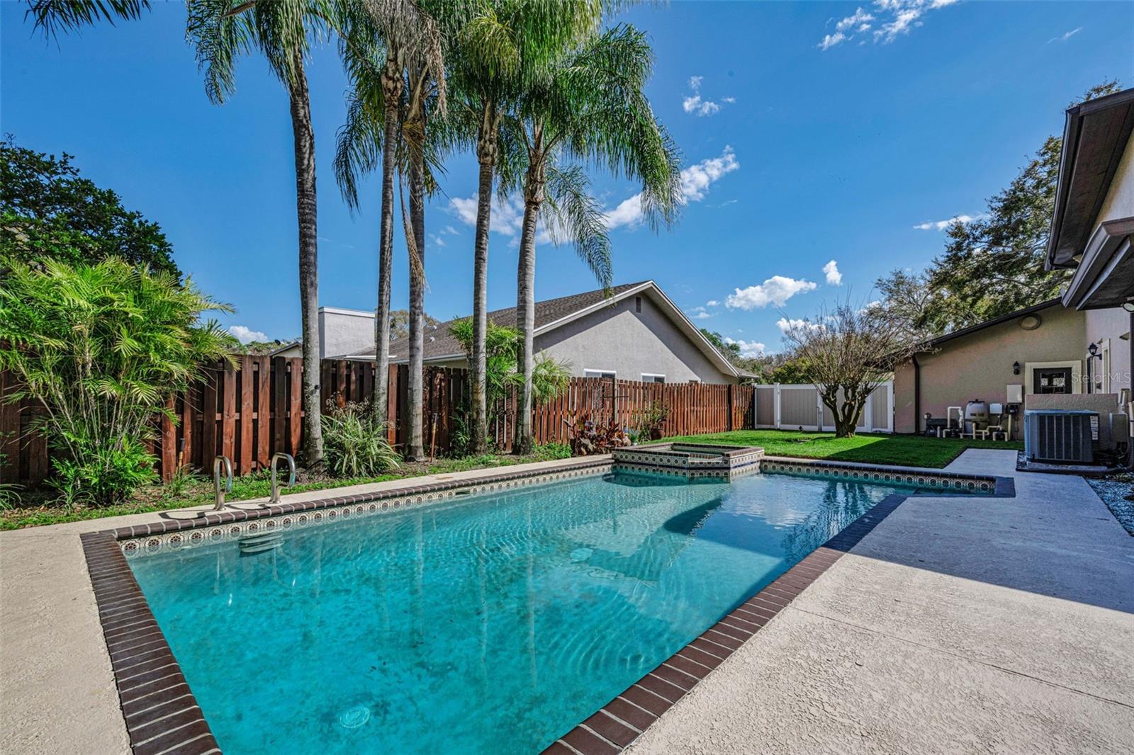 ROSETREE COURT - Residential