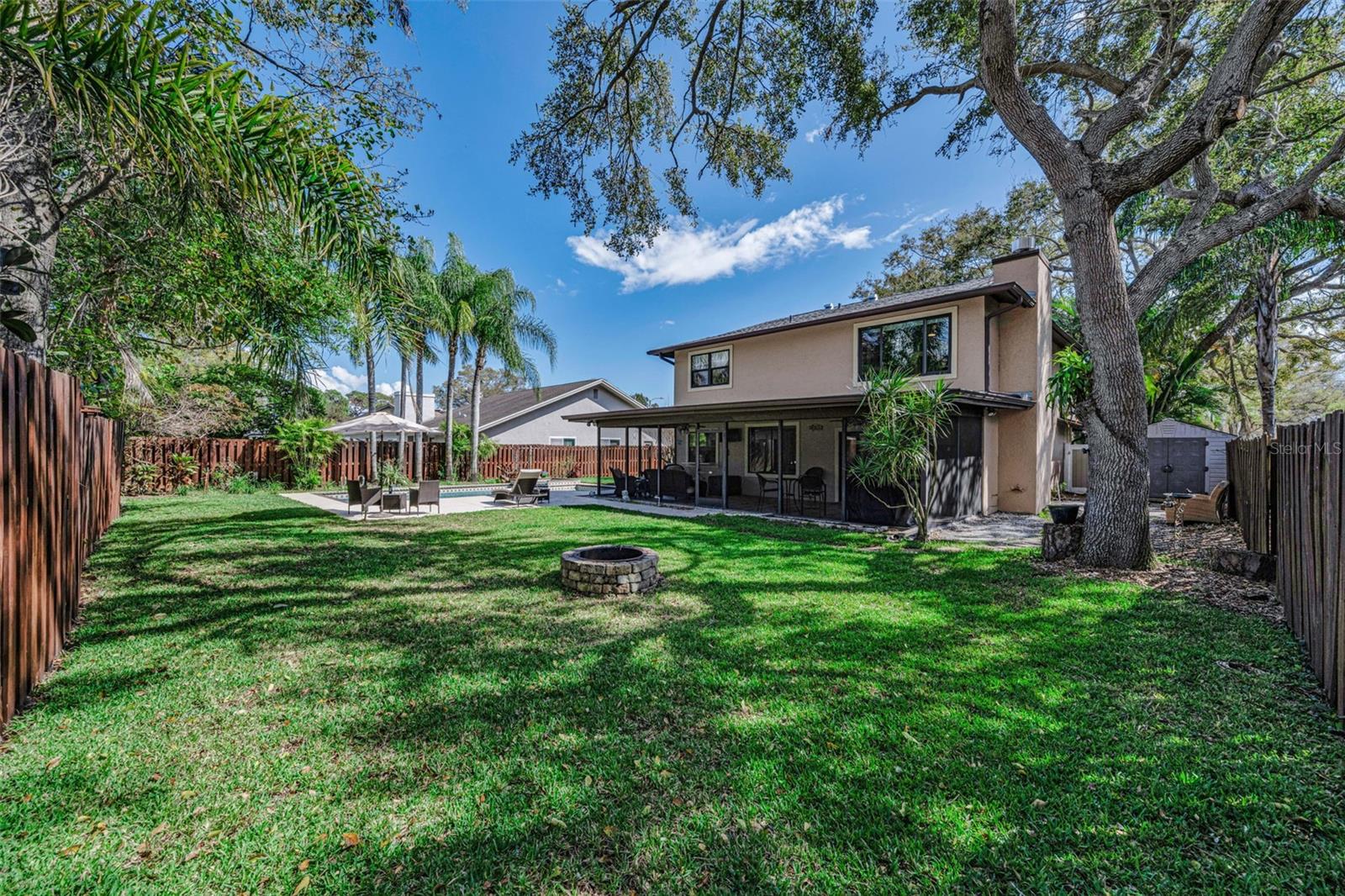 ROSETREE COURT - Residential