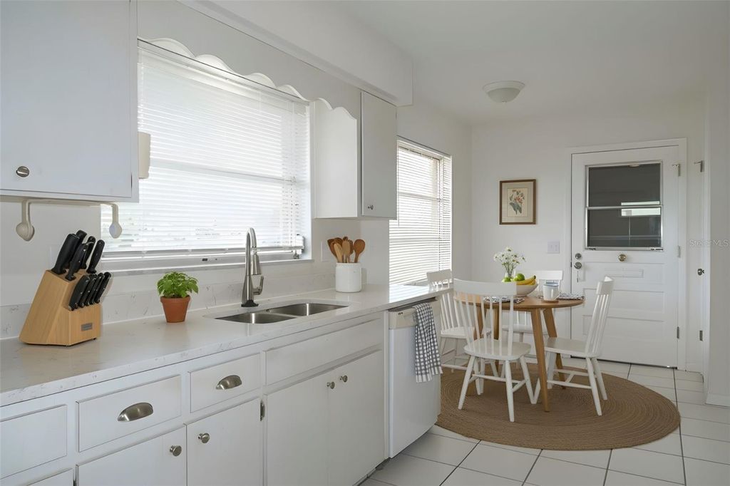 Photo of 604 Ojai Avenue, Sun City Center, FL 33573 (MLS # TB8426679)