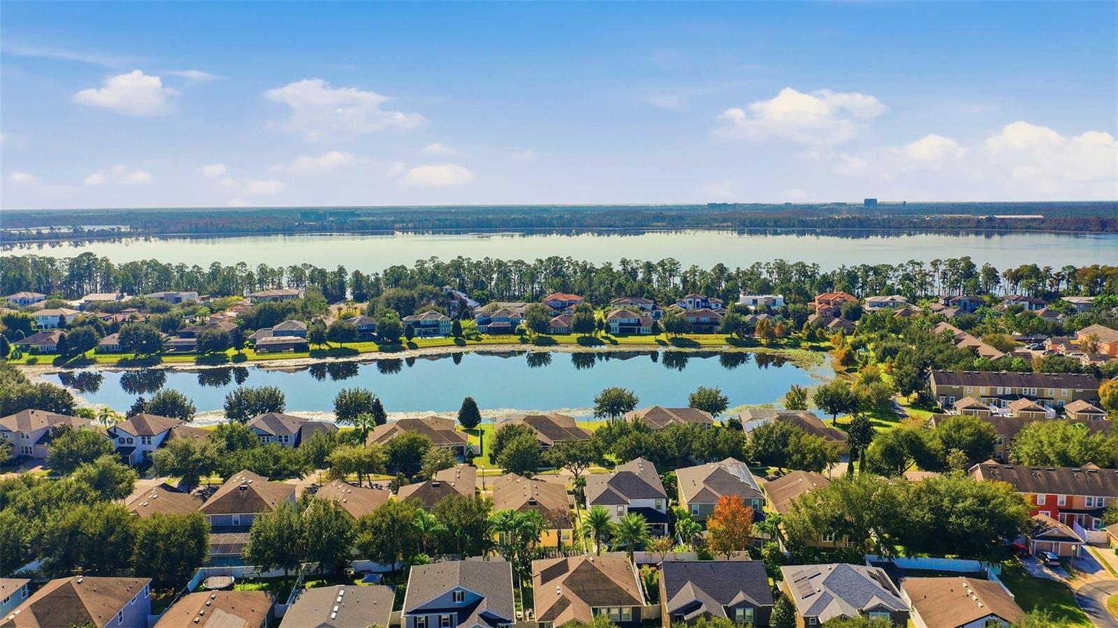 WATERS EDGE/LK NONA UN 01 - Residential