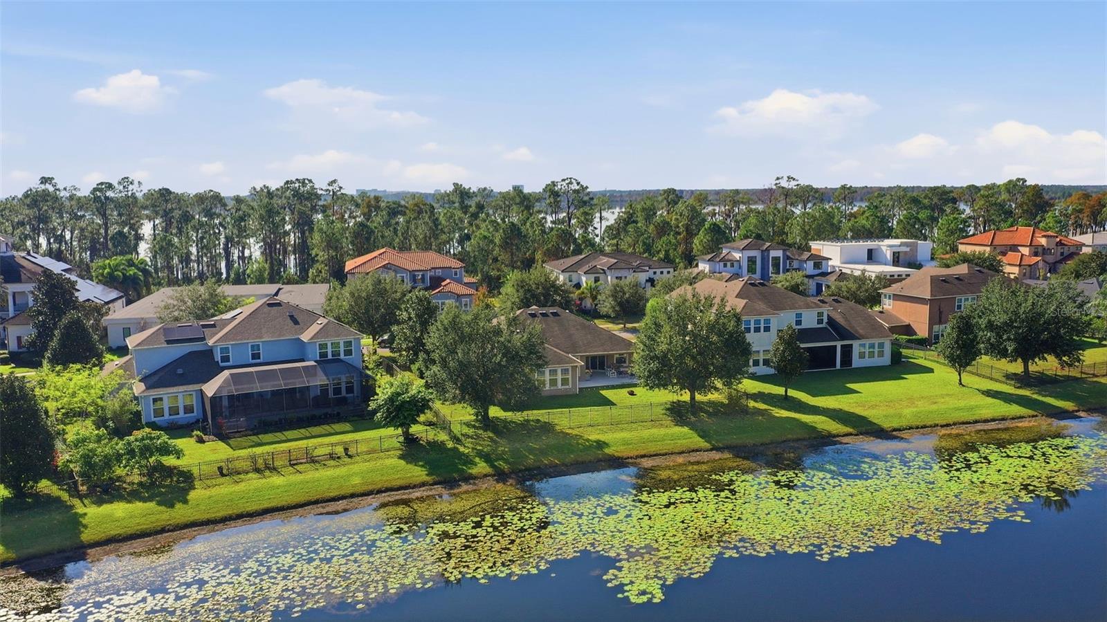 WATERS EDGE/LK NONA UN 01 - Residential