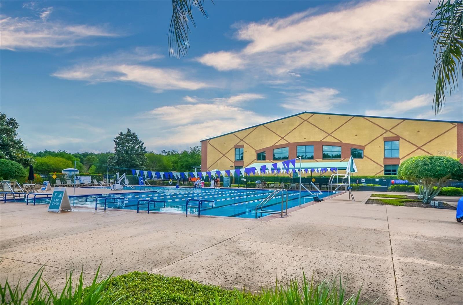 WATERS EDGE/LK NONA UN 01 - Residential