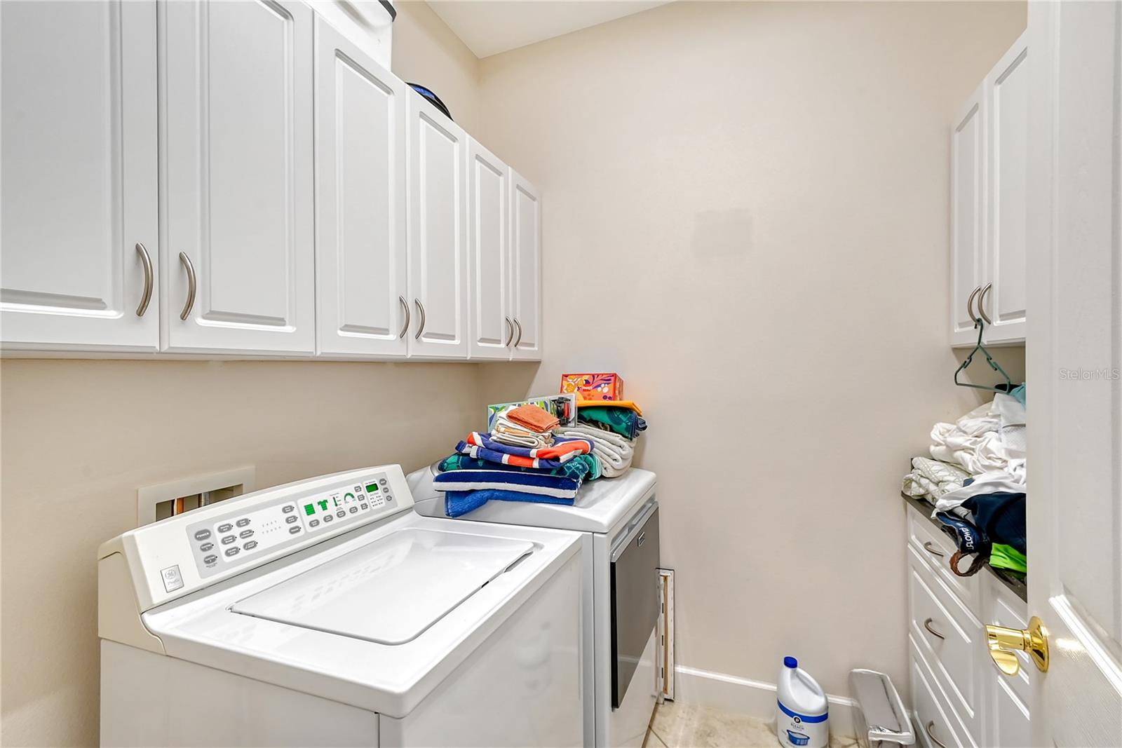 GRAND SIESTA 1 - Residential