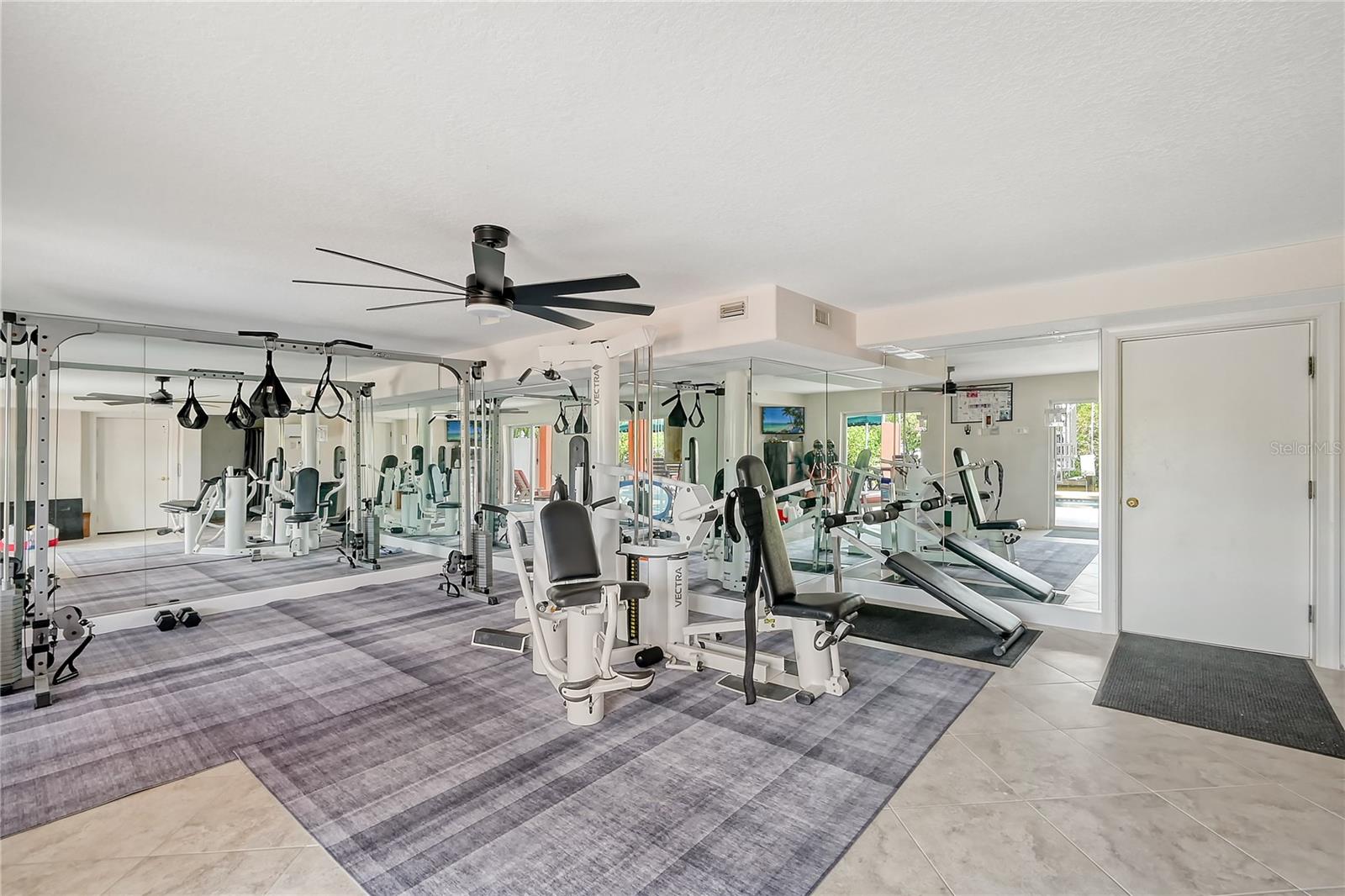 GRAND SIESTA 1 - Residential