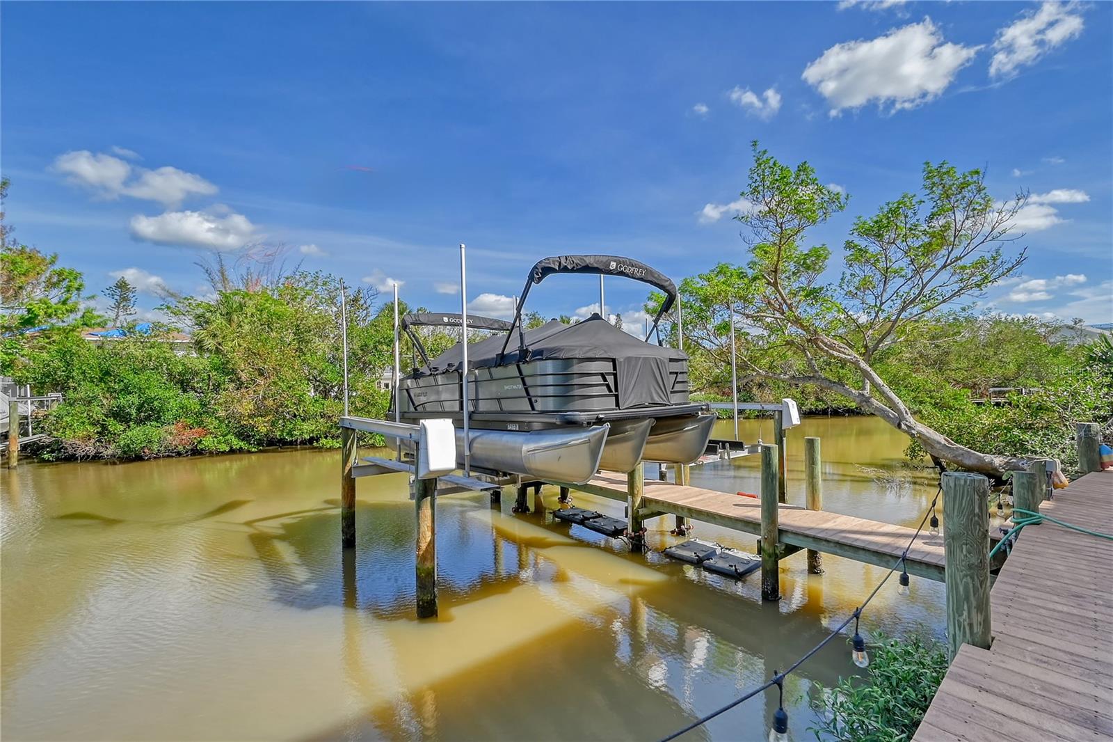 467 CANAL ROAD 467