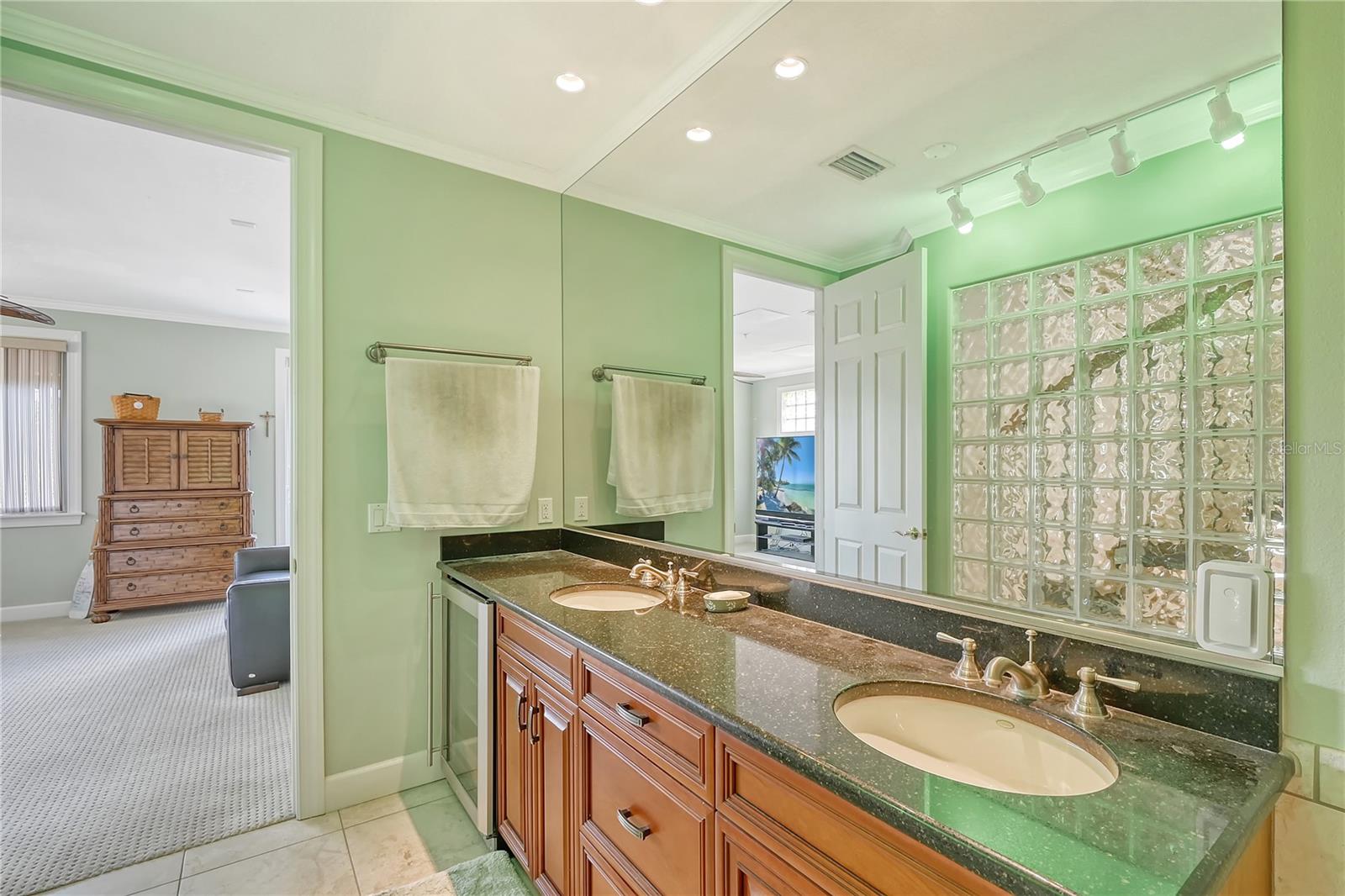 GRAND SIESTA 1 - Residential