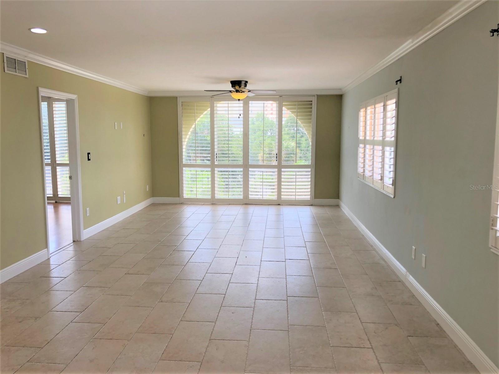 ST REGIS - Residential Lease
