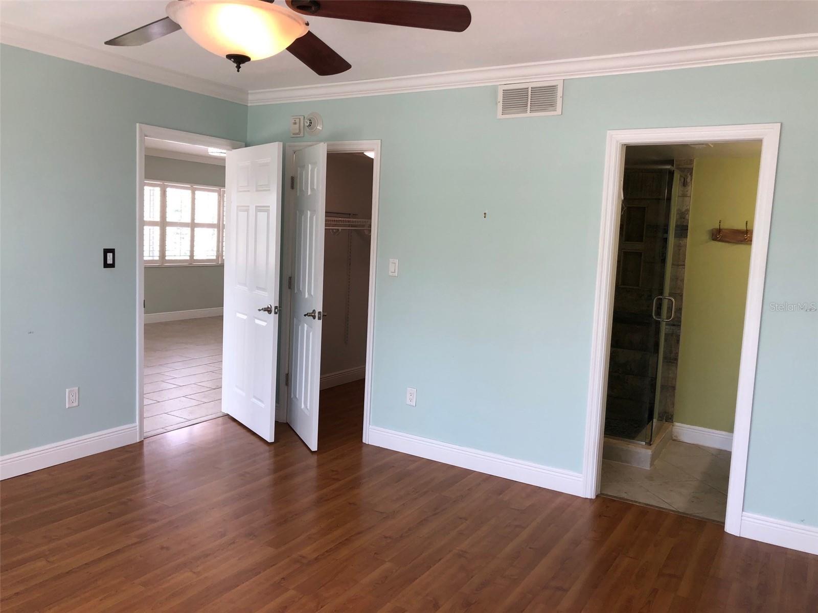 ST REGIS - Residential Lease