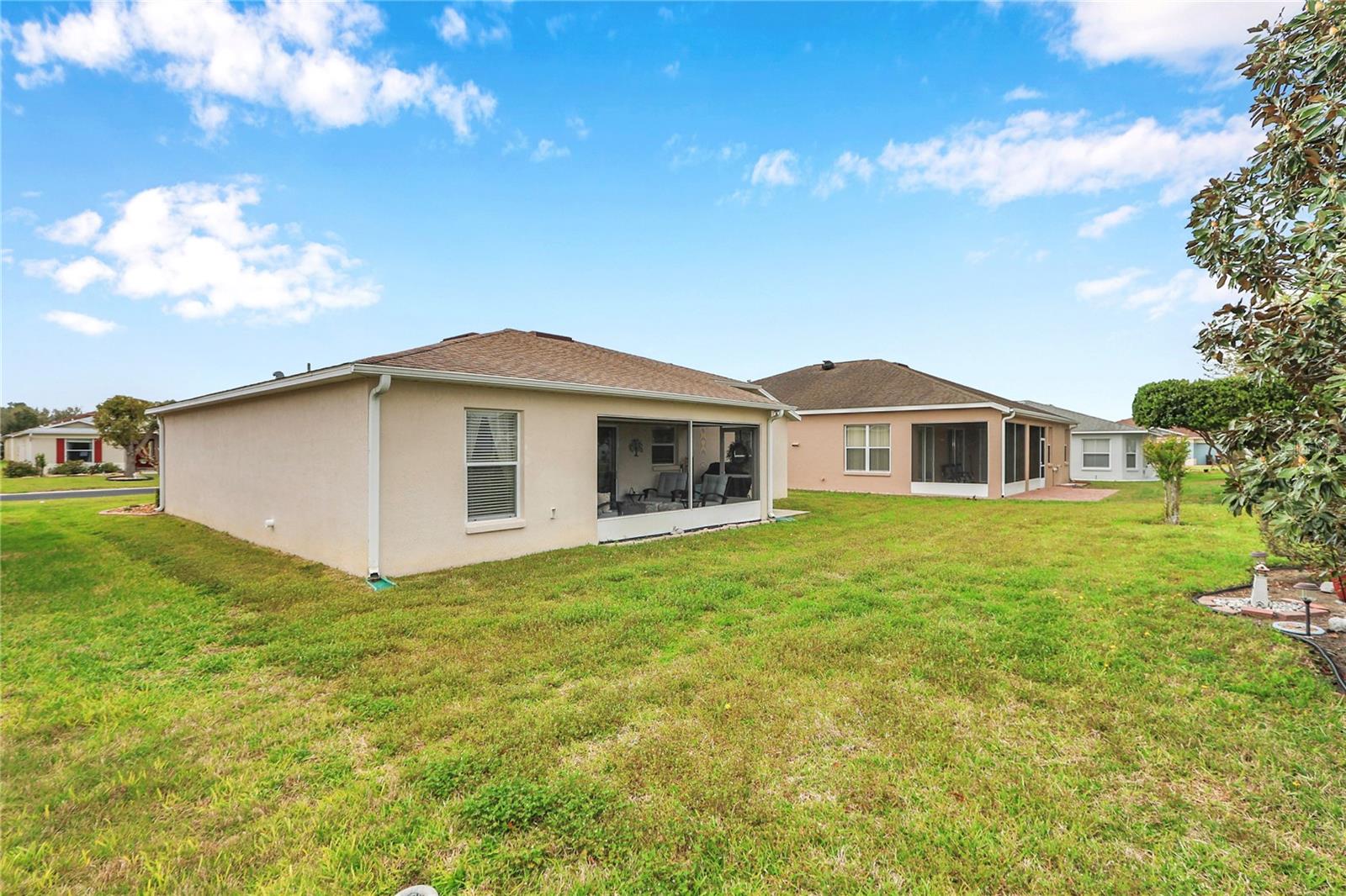 SUMMERGLEN - Residential