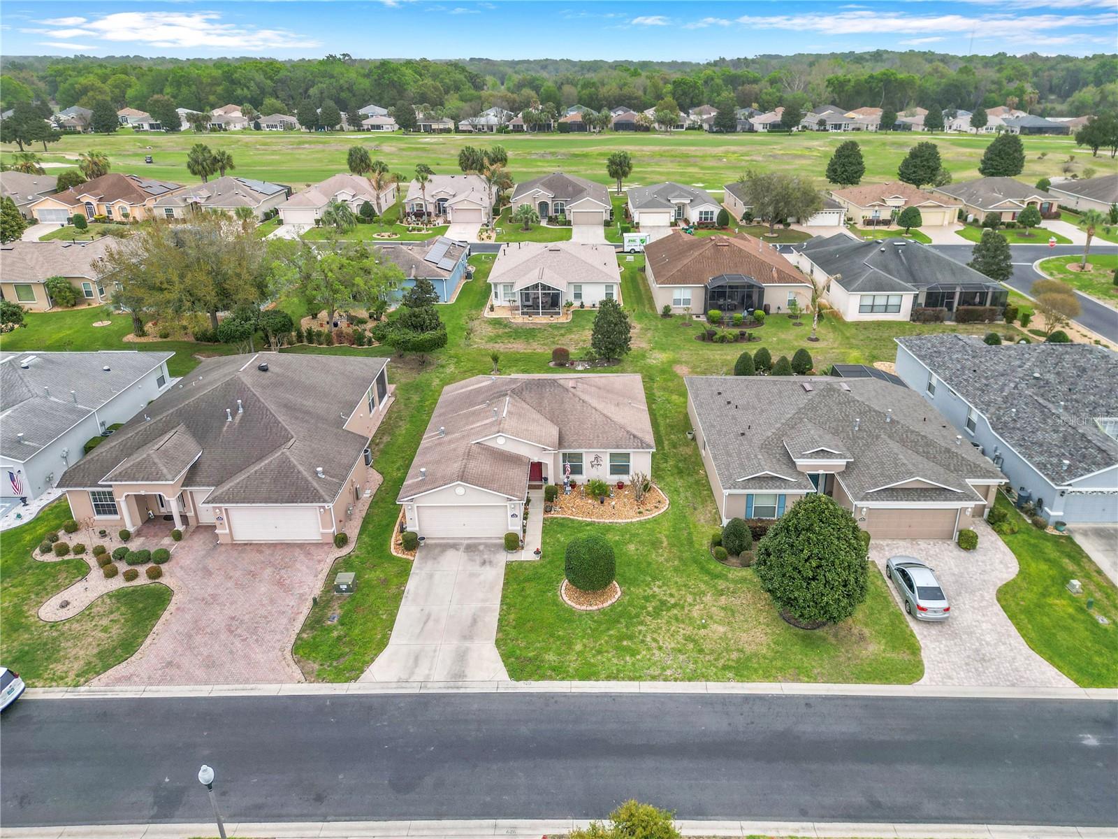 SUMMERGLEN - Residential