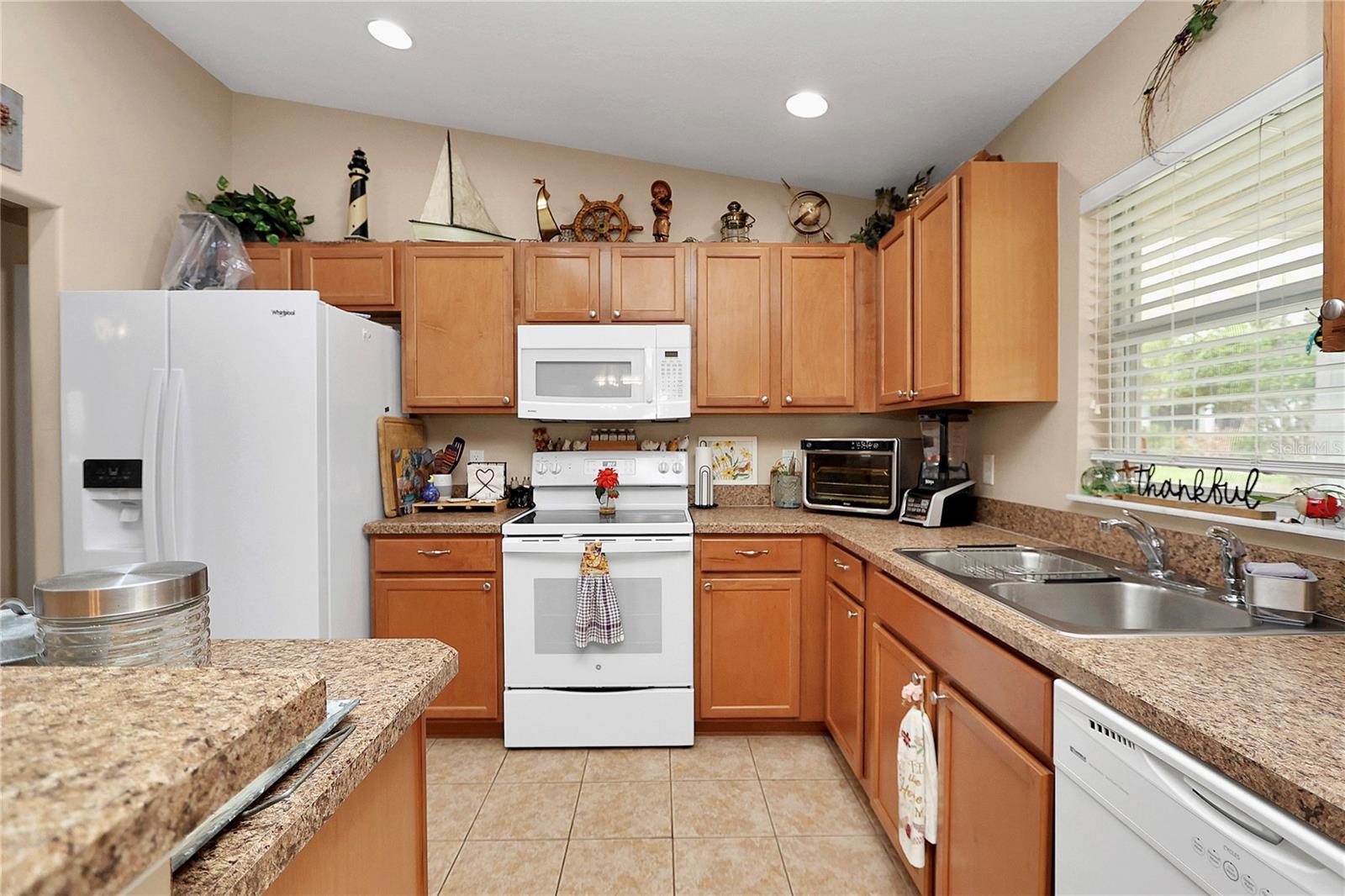 SUMMERGLEN - Residential