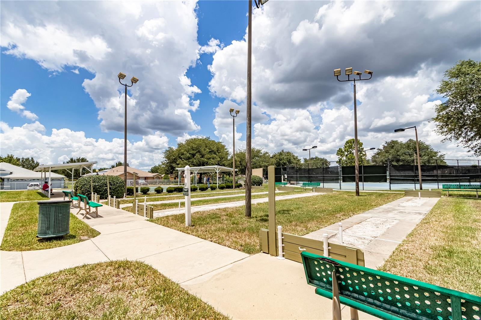 SUMMERGLEN - Residential