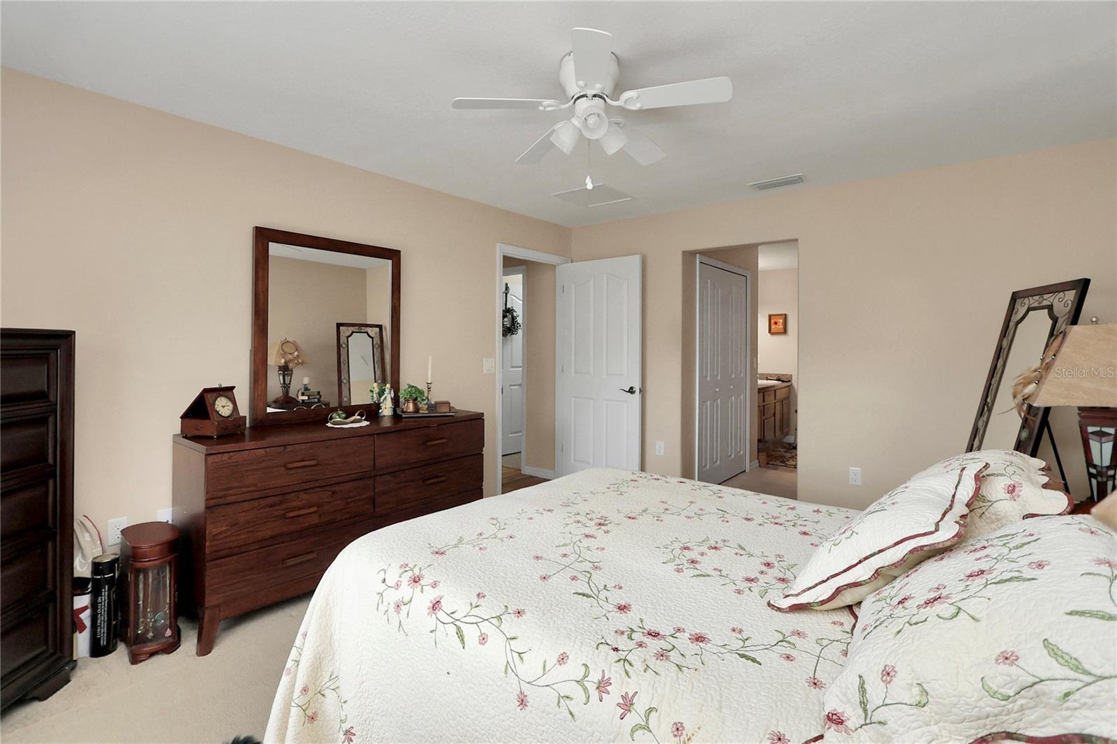 SUMMERGLEN - Residential