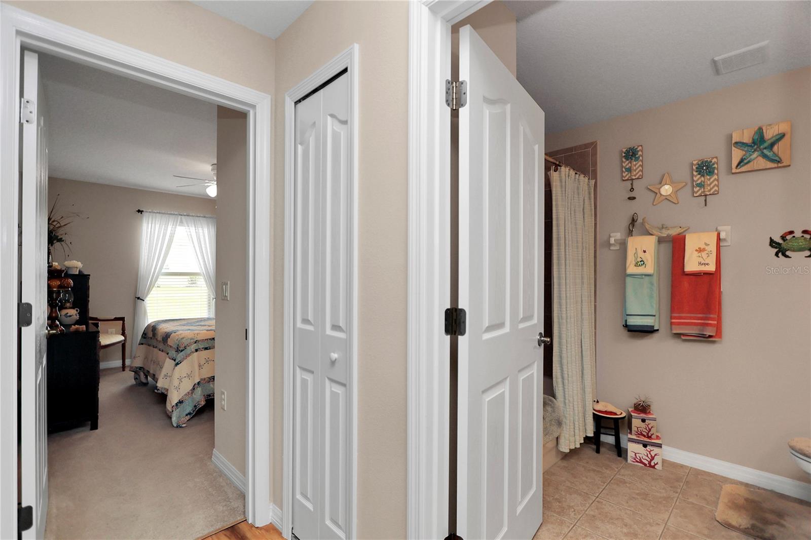 SUMMERGLEN - Residential