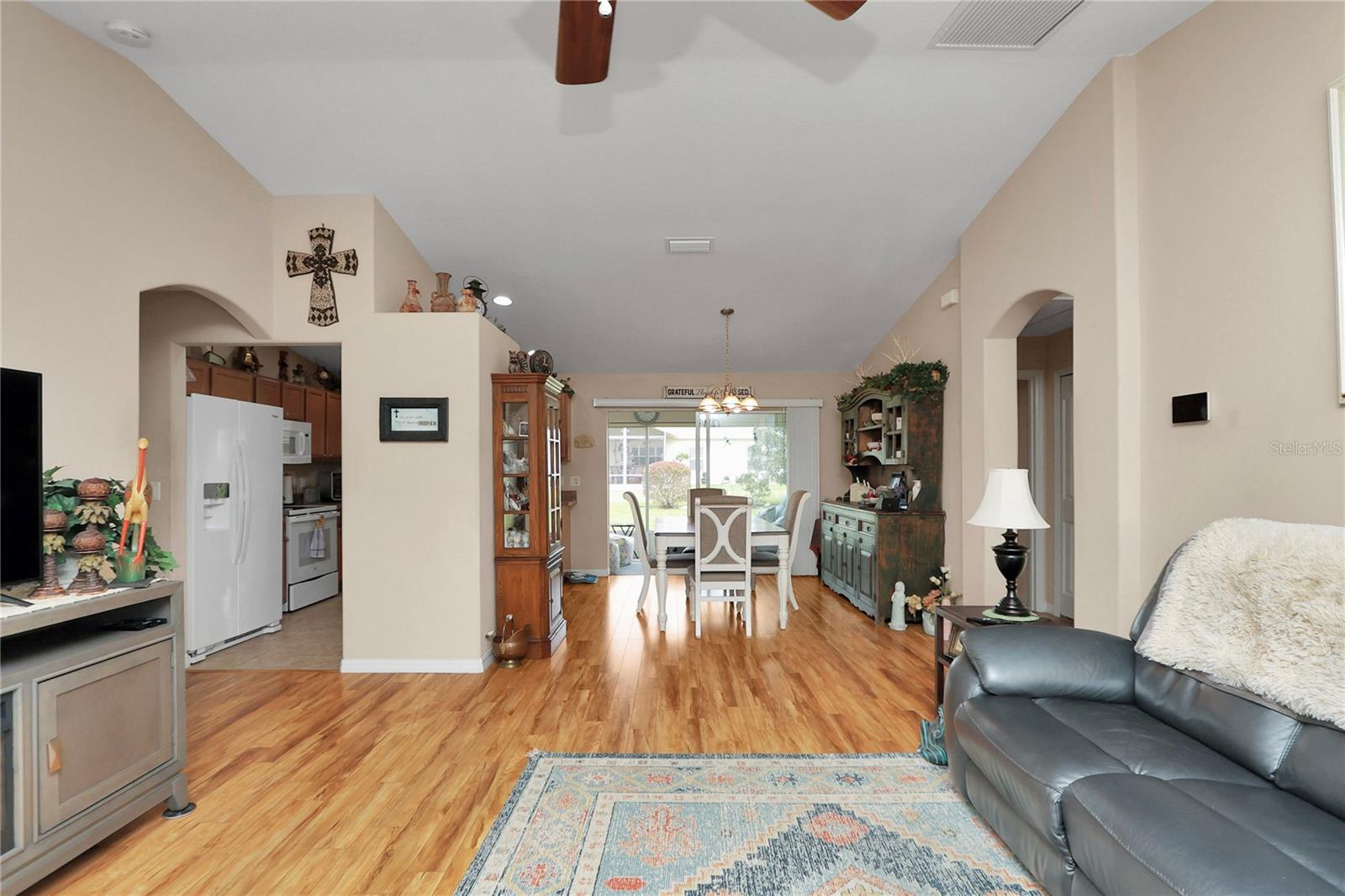 SUMMERGLEN - Residential