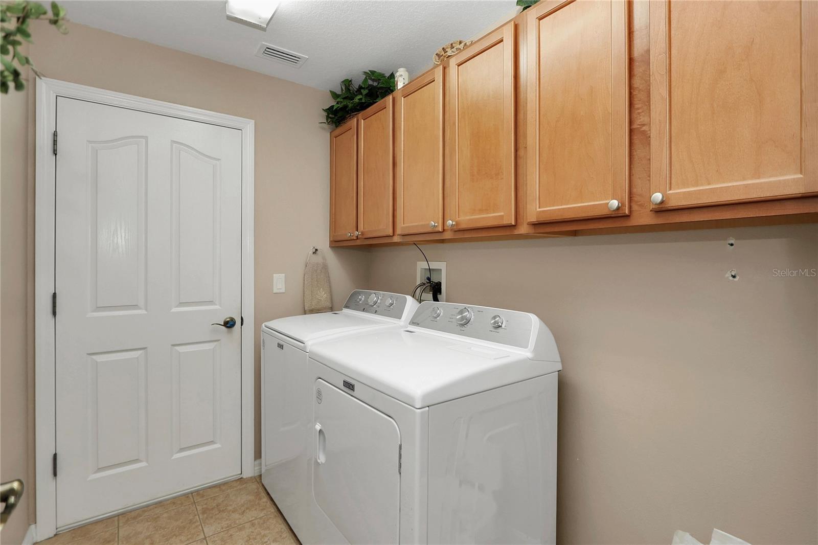 SUMMERGLEN - Residential