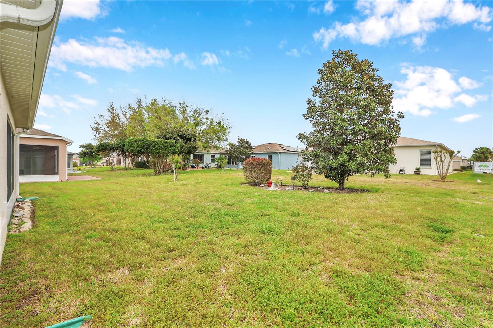 SUMMERGLEN - Residential