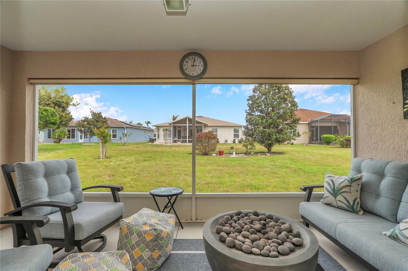 SUMMERGLEN - Residential